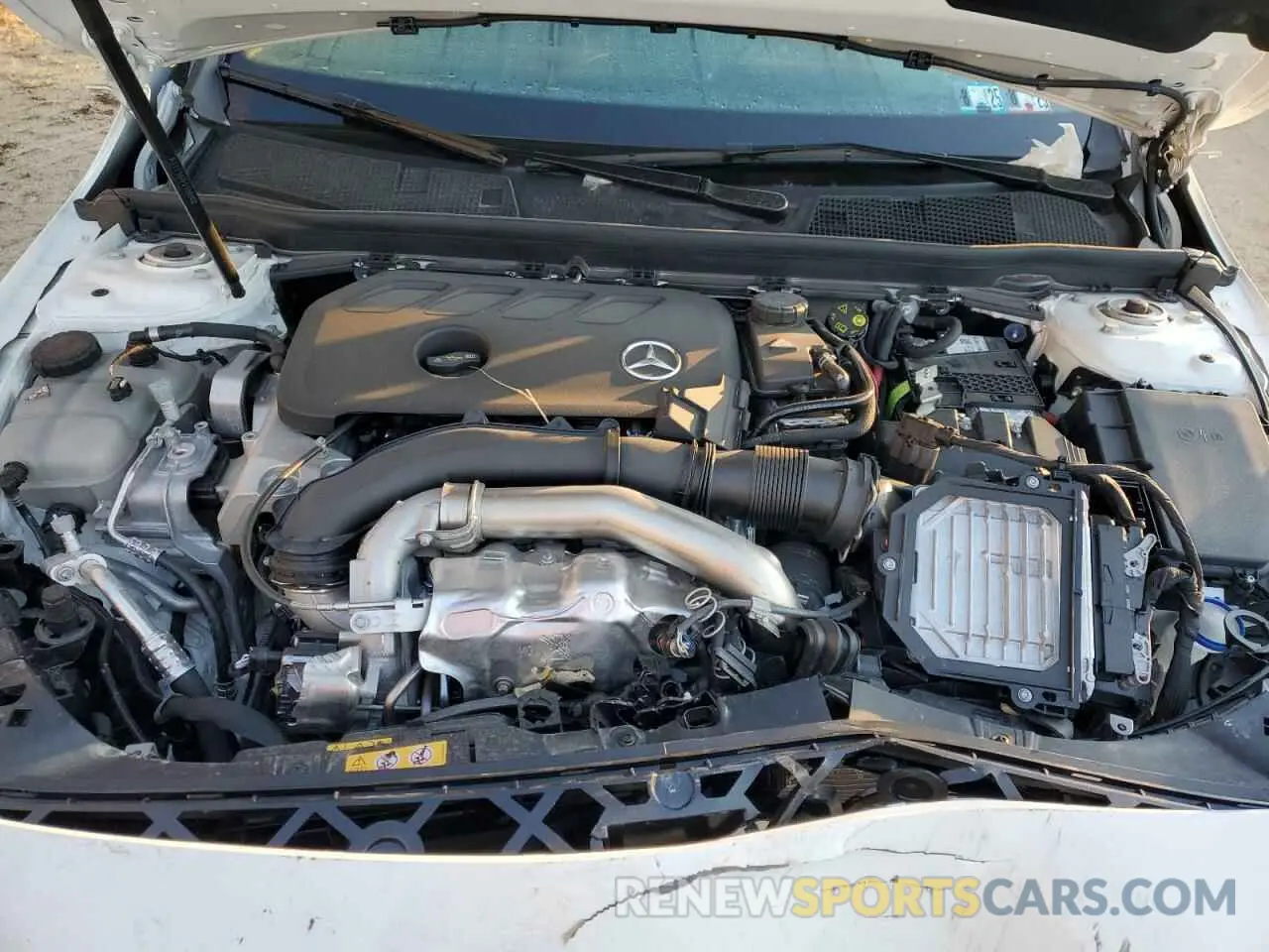 11 fotografías del automóvil dañado W1K5J4HB6SN510607 MERCEDES-BENZ CLA-CLASS 2025