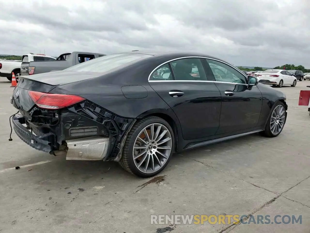 3 fotografías del automóvil dañado WDD2J5JB4KA033282 MERCEDES-BENZ CLC-CLASS 2019