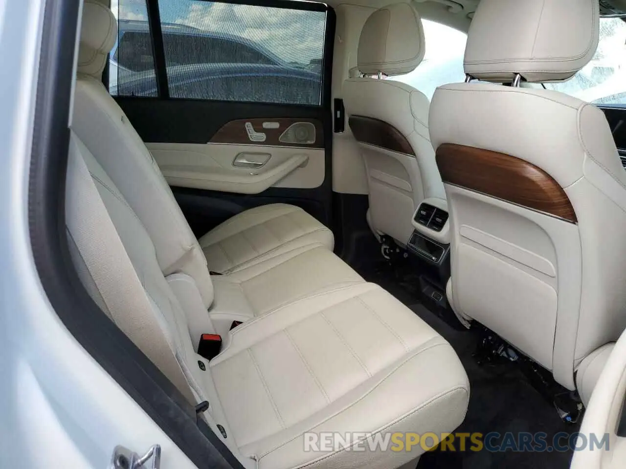 11 fotografías del automóvil dañado WDD2J5JB7KA041330 MERCEDES-BENZ CLC-CLASS 2019