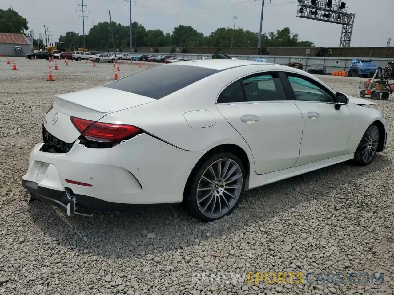3 fotografías del automóvil dañado WDD2J5JB9KA030989 MERCEDES-BENZ CLC-CLASS 2019