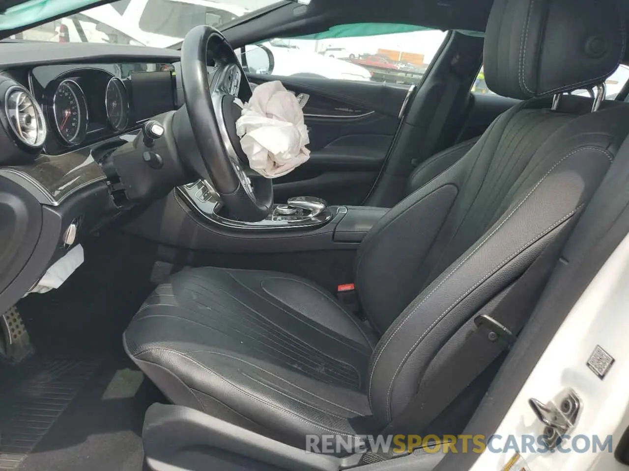 7 fotografías del automóvil dañado WDD2J5JB9KA030989 MERCEDES-BENZ CLC-CLASS 2019