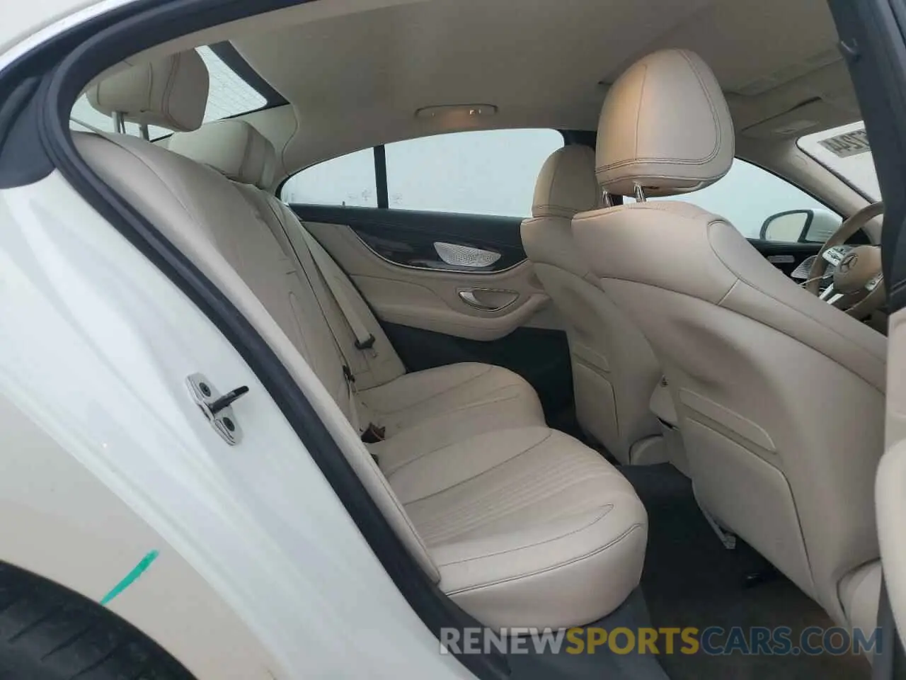 10 fotografías del automóvil dañado WDD2J5JB3LA054691 MERCEDES-BENZ CLC-CLASS 2020