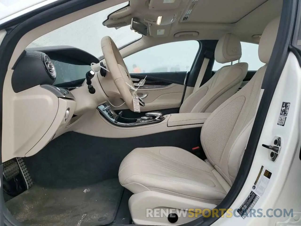 7 fotografías del automóvil dañado WDD2J5JB3LA054691 MERCEDES-BENZ CLC-CLASS 2020