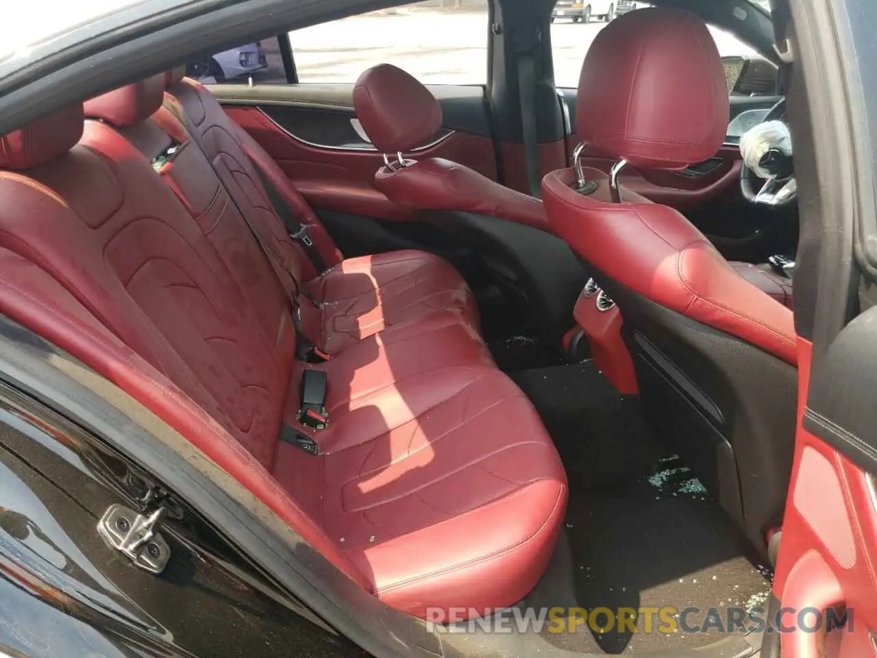 6 fotografías del automóvil dañado WDD2J6BB1LA049669 MERCEDES-BENZ CLC-CLASS 2020