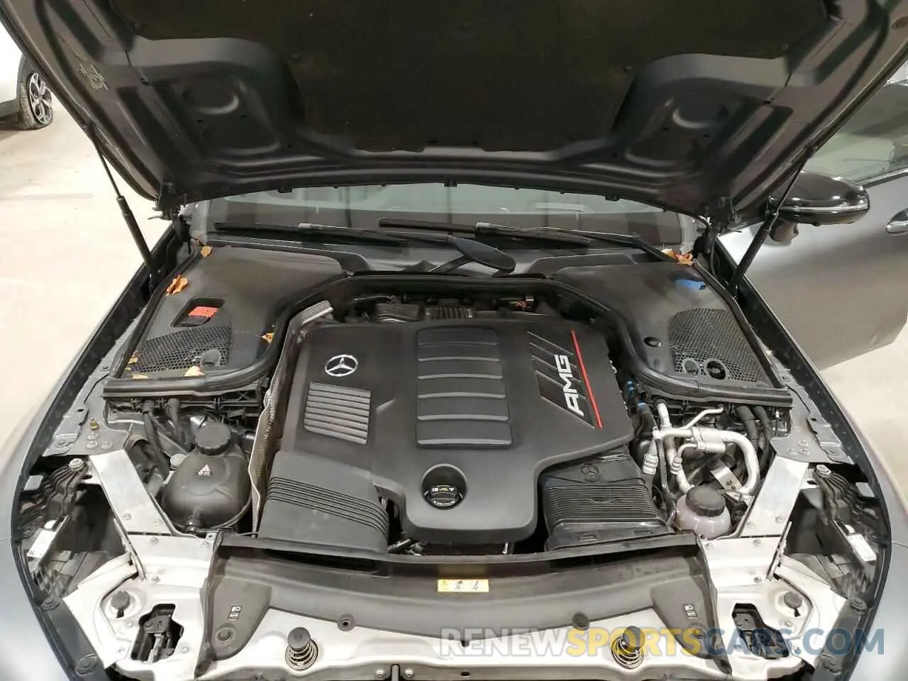 11 fotografías del automóvil dañado WDD2J6BB6LA051885 MERCEDES-BENZ CLC-CLASS 2020