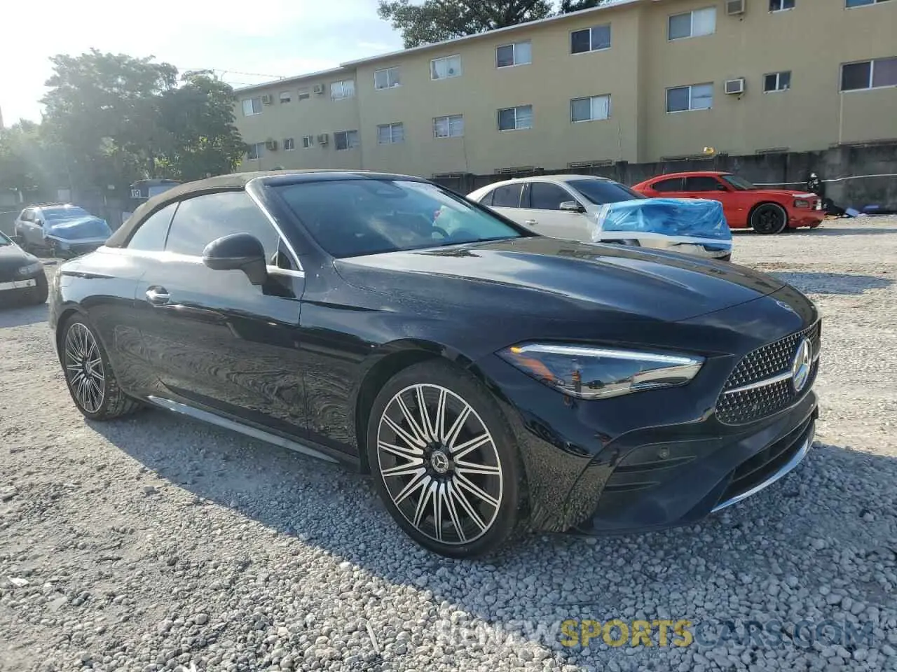4 fotografías del automóvil dañado W1KMK4HB4RF032376 MERCEDES-BENZ CLE 300 4M 2024