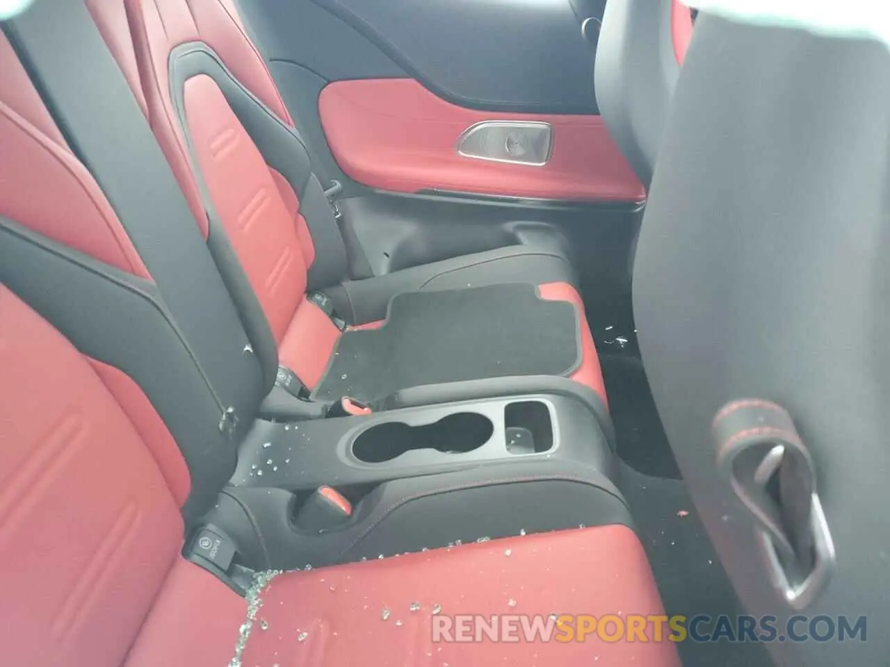 10 fotografías del automóvil dañado W1KMJ6CB0RF040545 MERCEDES-BENZ CLE AMG 53 2024