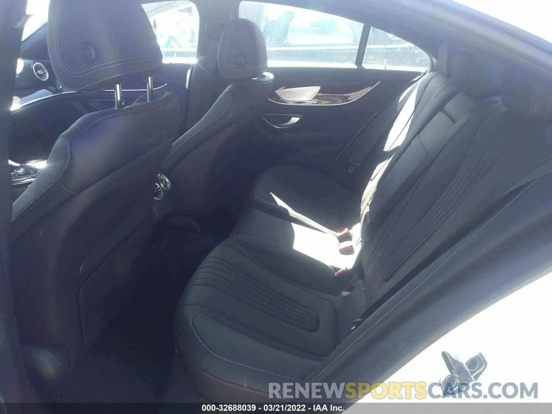8 fotografías del automóvil dañado WDD2J5KB0LA049835 MERCEDES-BENZ CLS 2020