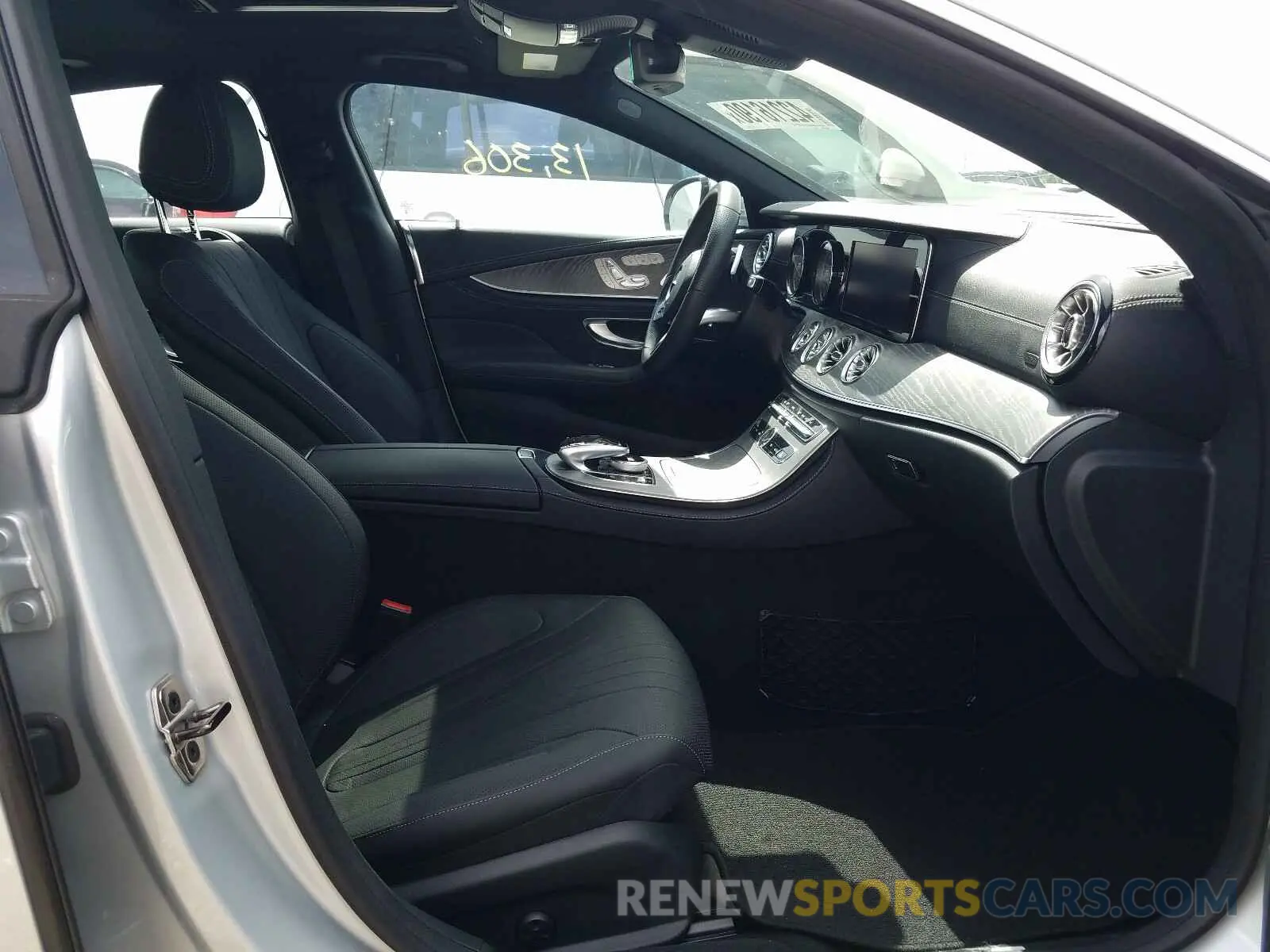 5 fotografías del automóvil dañado WDD2J5JB3KA035198 MERCEDES-BENZ CLS 450 2019