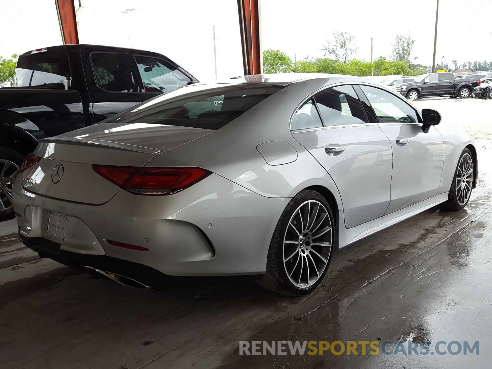 4 fotografías del automóvil dañado WDD2J5JB7KA034474 MERCEDES-BENZ CLS 450 2019