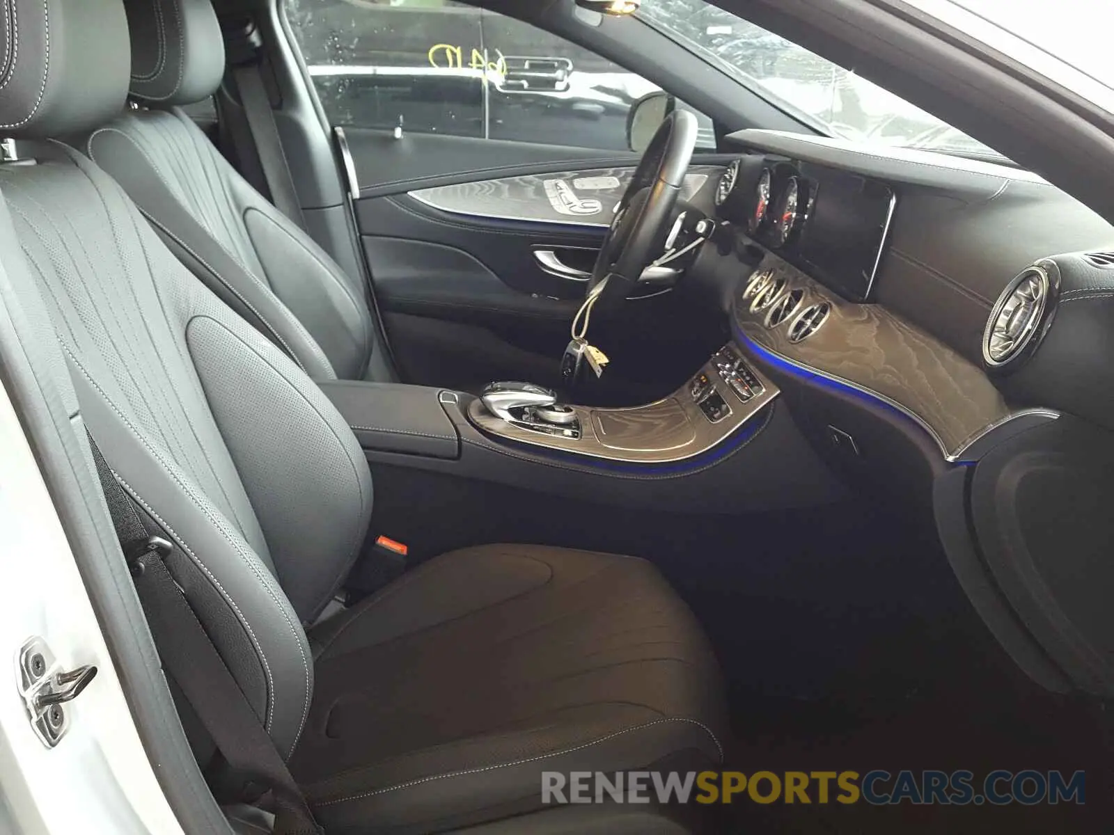 5 fotografías del automóvil dañado WDD2J5JB7KA034474 MERCEDES-BENZ CLS 450 2019