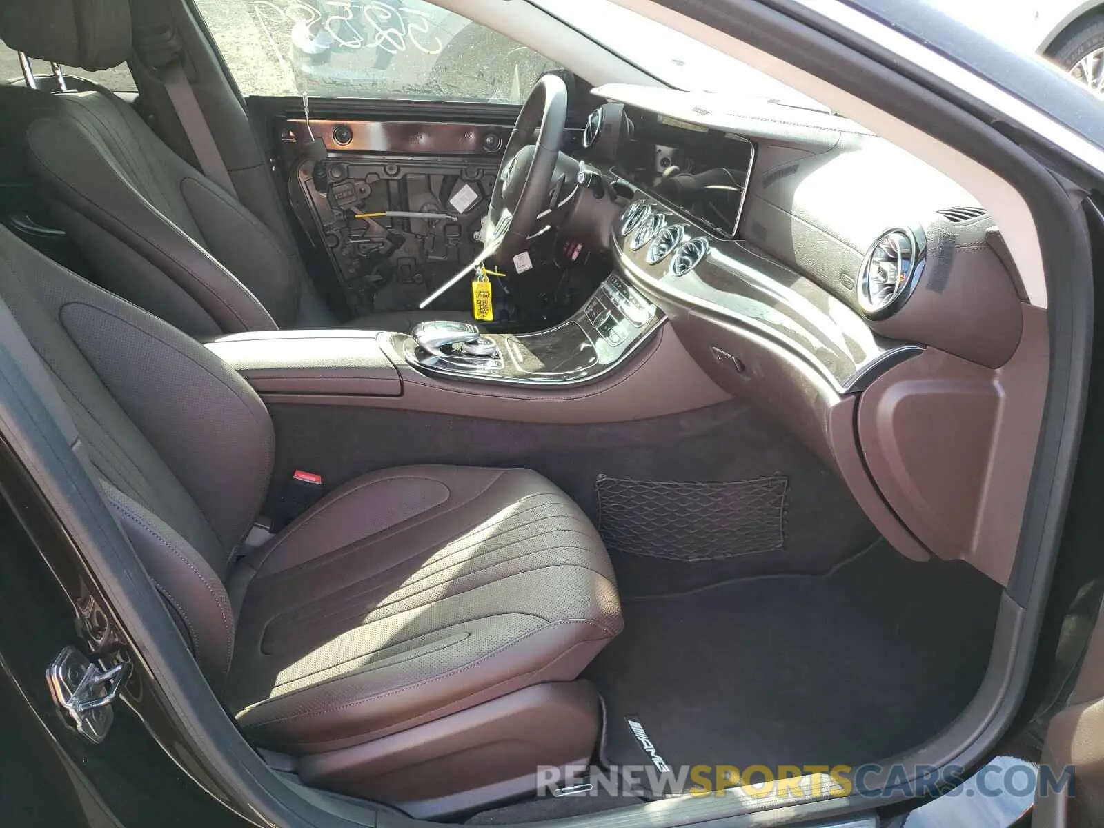 5 fotografías del automóvil dañado WDD2J5JB7KA035771 MERCEDES-BENZ CLS 450 2019