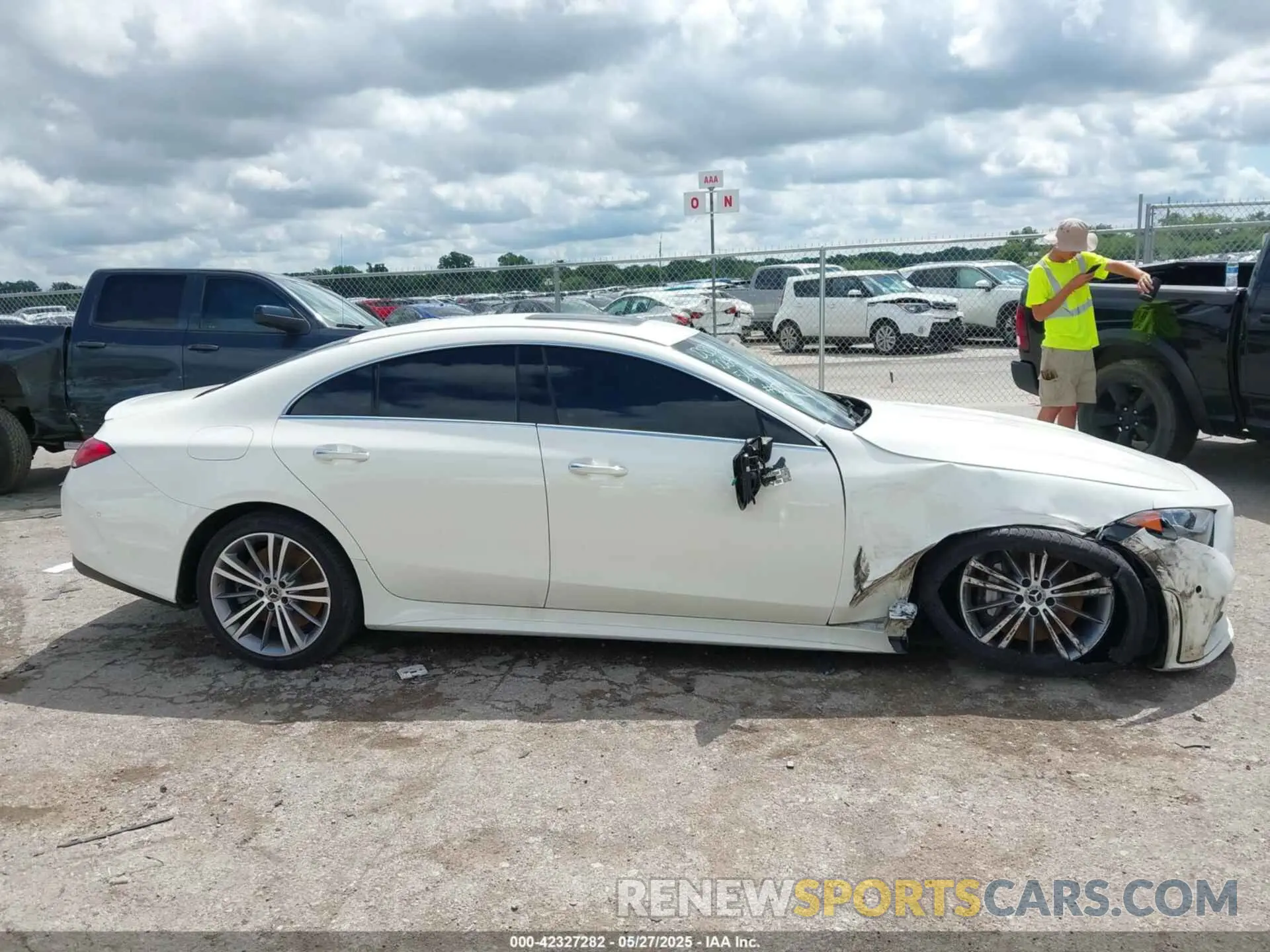 13 fotografías del automóvil dañado W1K2J5JBXLA073772 MERCEDES-BENZ CLS 450 2020