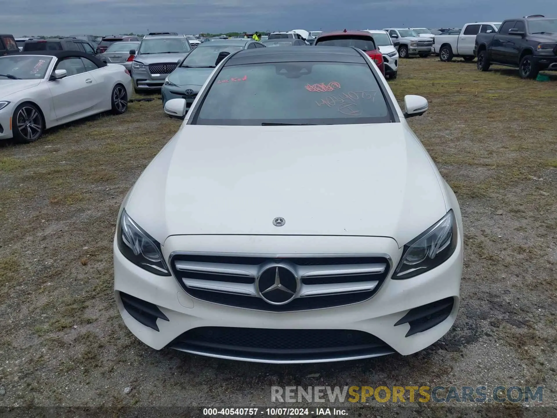 11 fotografías del automóvil dañado WDDZF6JB8KA596096 MERCEDES-BENZ E 2019