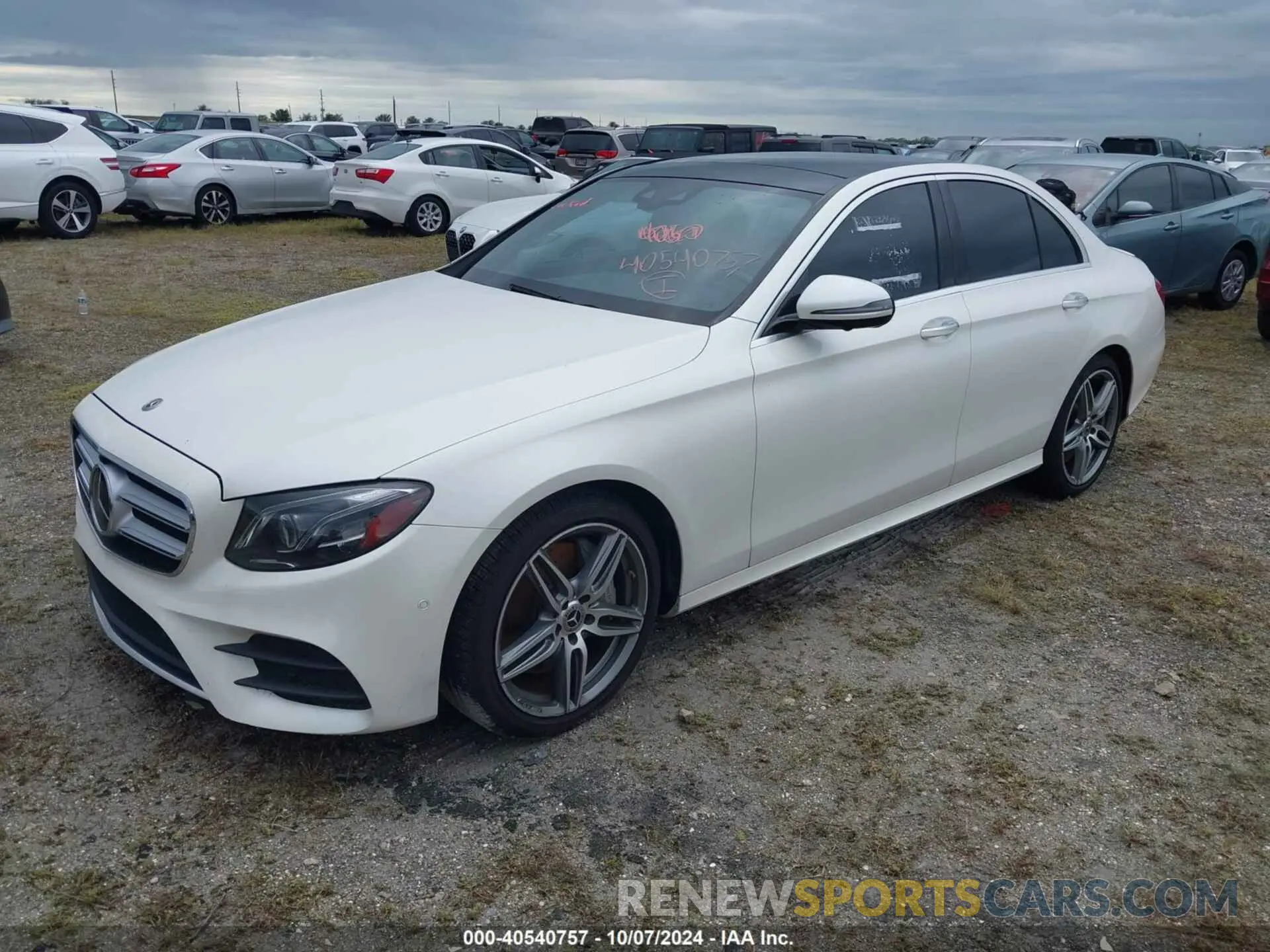 2 fotografías del automóvil dañado WDDZF6JB8KA596096 MERCEDES-BENZ E 2019