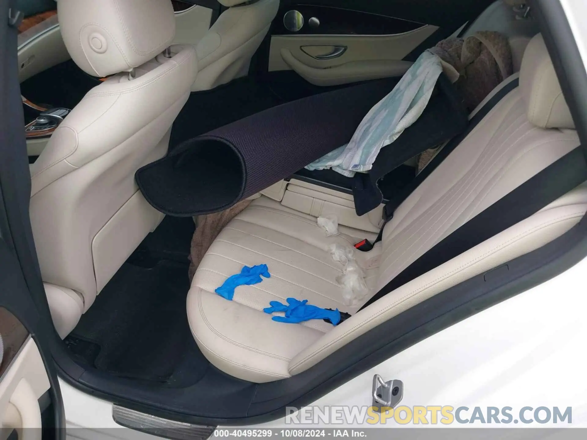 8 fotografías del automóvil dañado WDDZH6JB4KA643294 MERCEDES-BENZ E 2019
