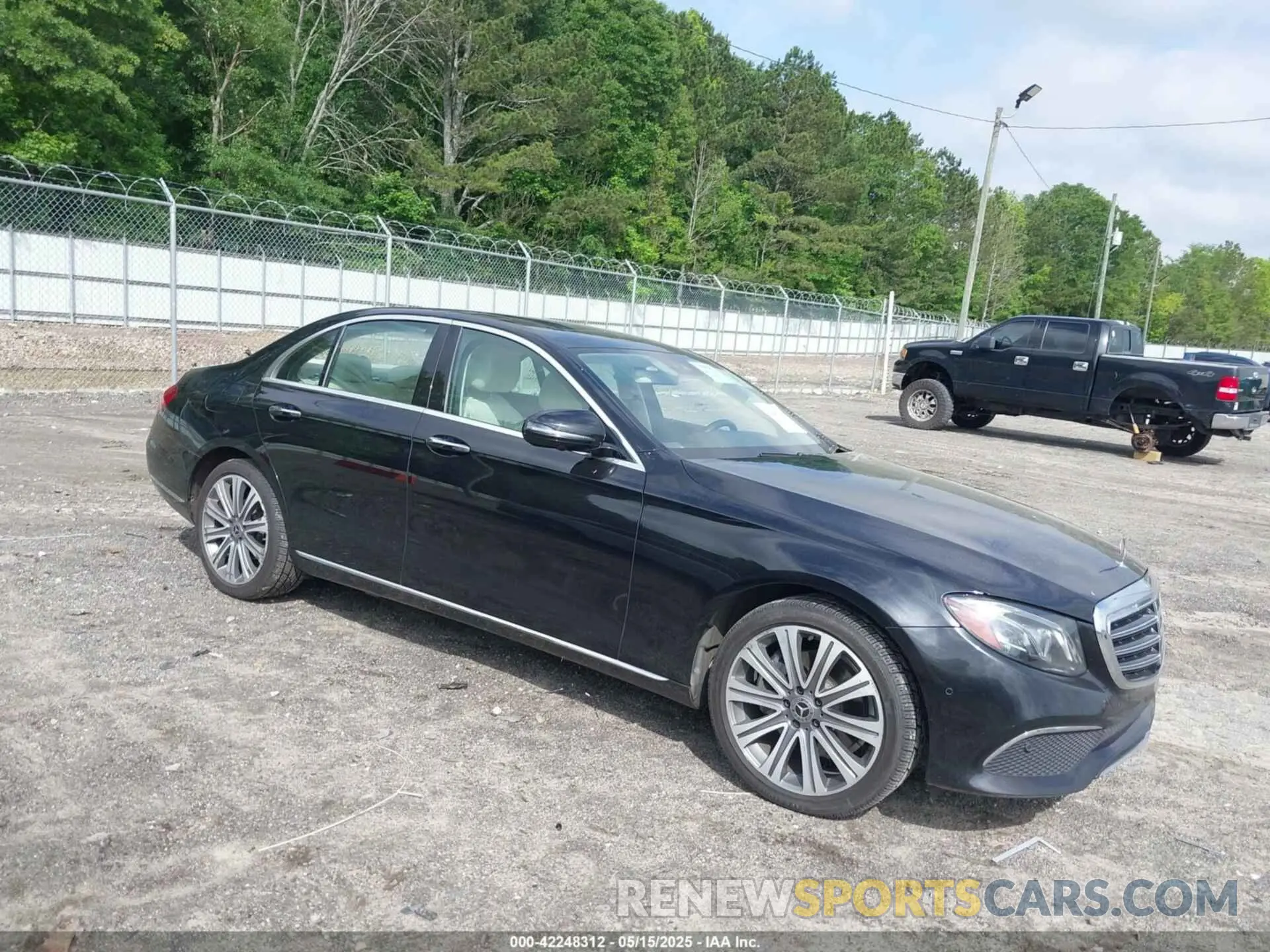 1 fotografías del automóvil dañado WDDZF4JB1KA580990 MERCEDES-BENZ E 300 2019