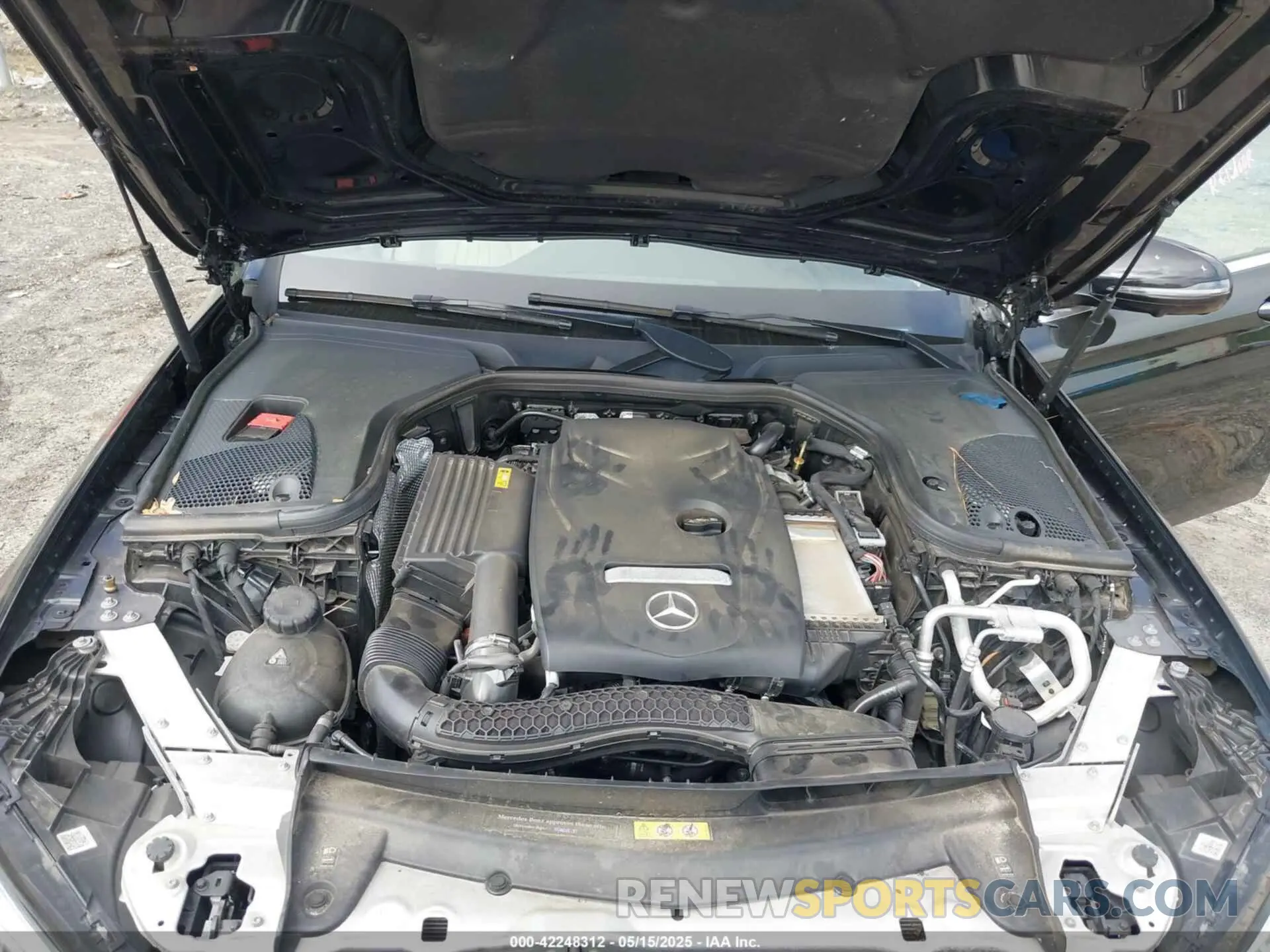 10 fotografías del automóvil dañado WDDZF4JB1KA580990 MERCEDES-BENZ E 300 2019
