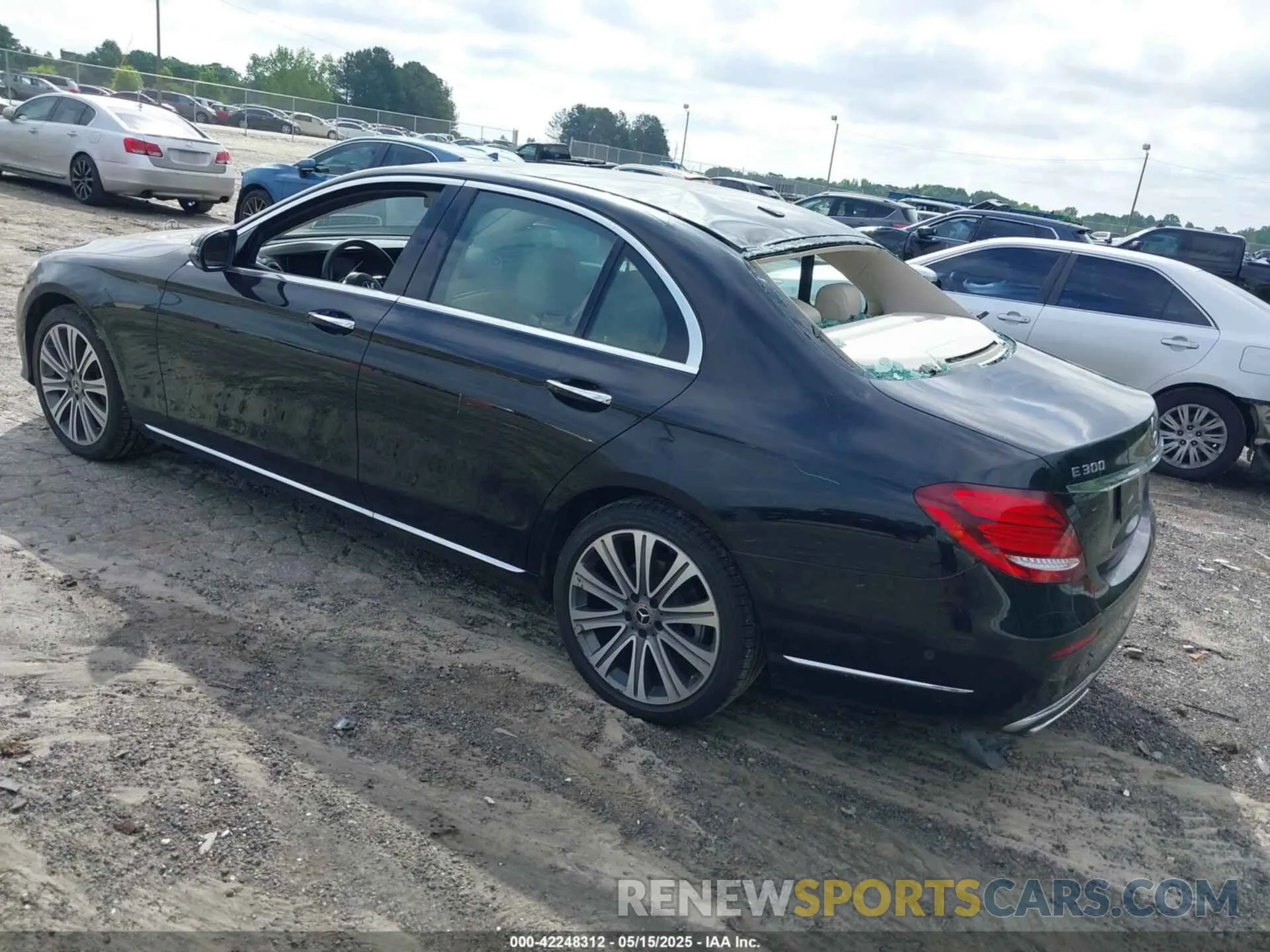 3 fotografías del automóvil dañado WDDZF4JB1KA580990 MERCEDES-BENZ E 300 2019
