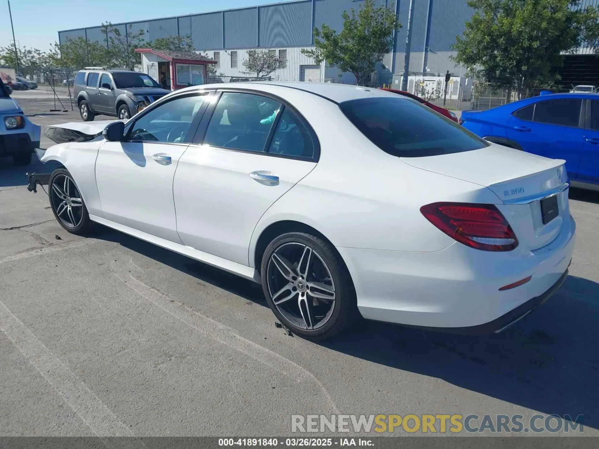 3 fotografías del automóvil dañado WDDZF4JB1KA686212 MERCEDES-BENZ E 300 2019