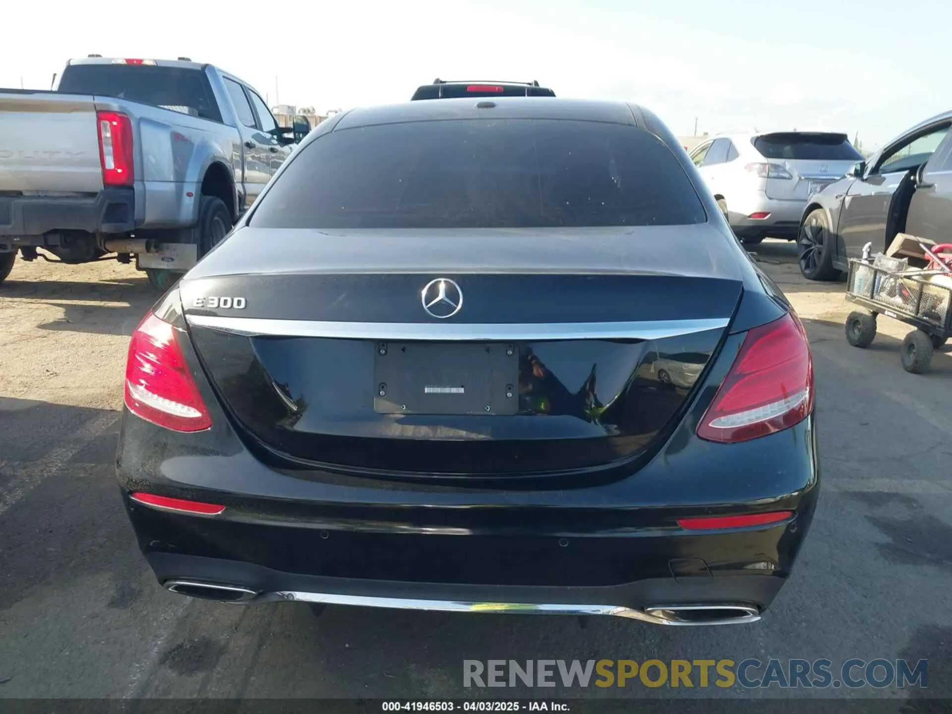 16 fotografías del automóvil dañado WDDZF4JB5KA522400 MERCEDES-BENZ E 300 2019