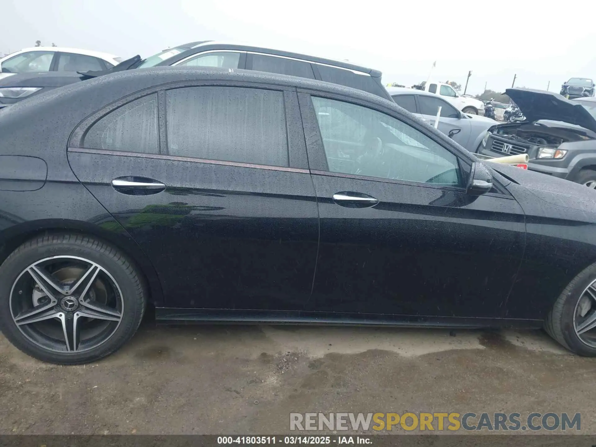 14 fotografías del automóvil dañado WDDZF4JB8KA526831 MERCEDES-BENZ E 300 2019