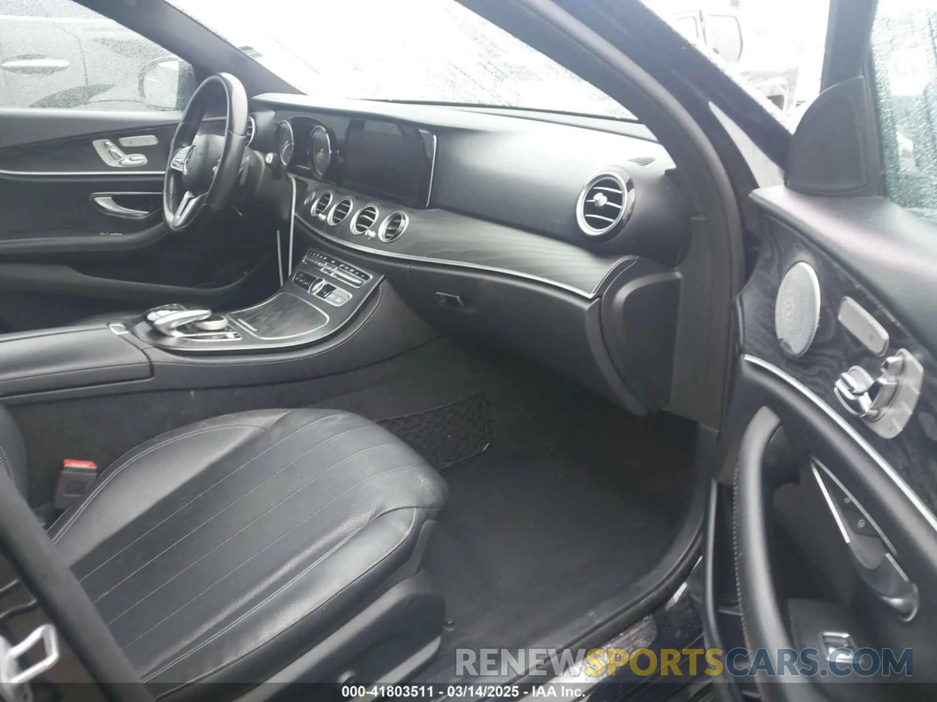 5 fotografías del automóvil dañado WDDZF4JB8KA526831 MERCEDES-BENZ E 300 2019