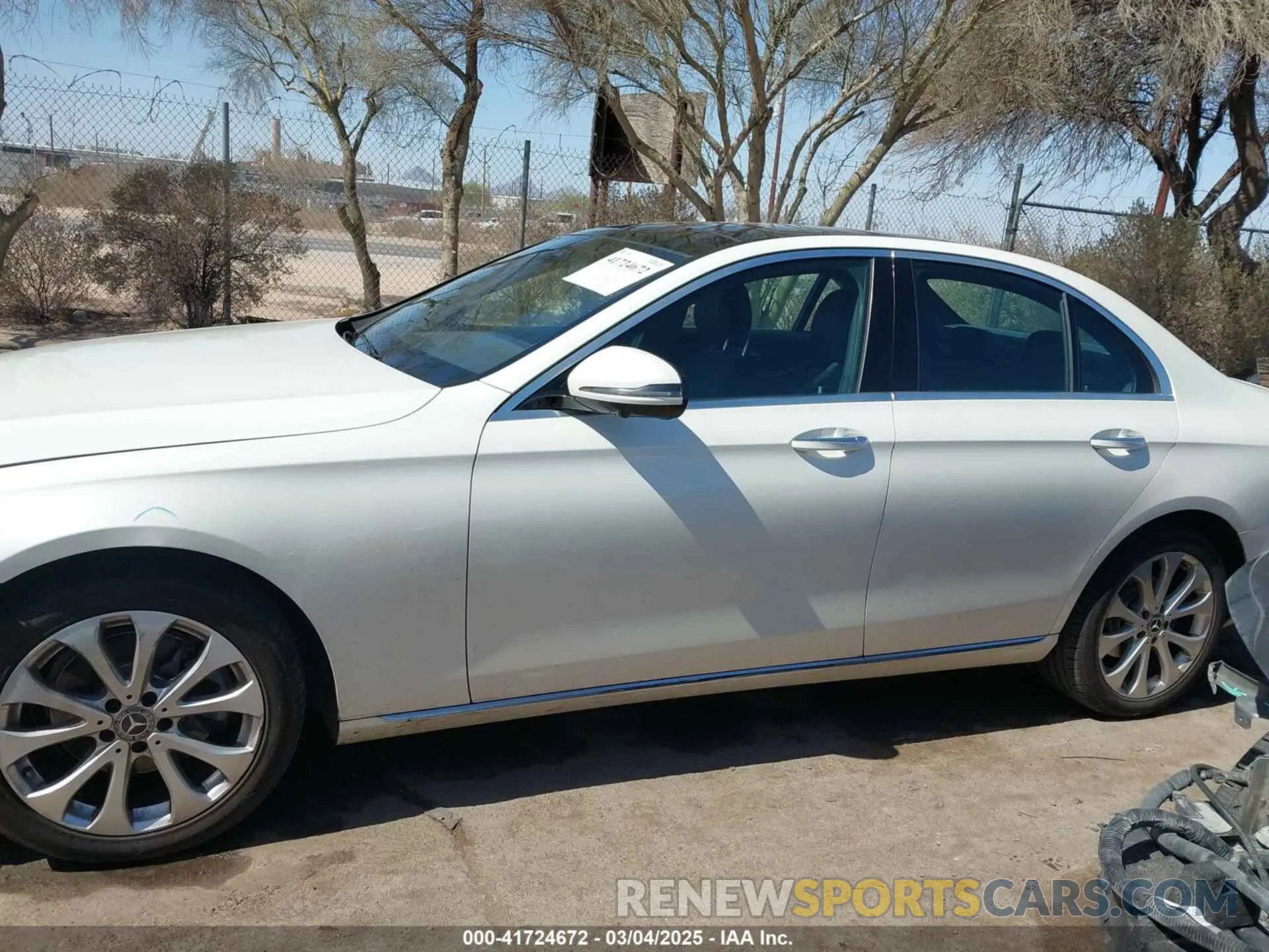14 fotografías del automóvil dañado WDDZF4JBXKA597397 MERCEDES-BENZ E 300 2019