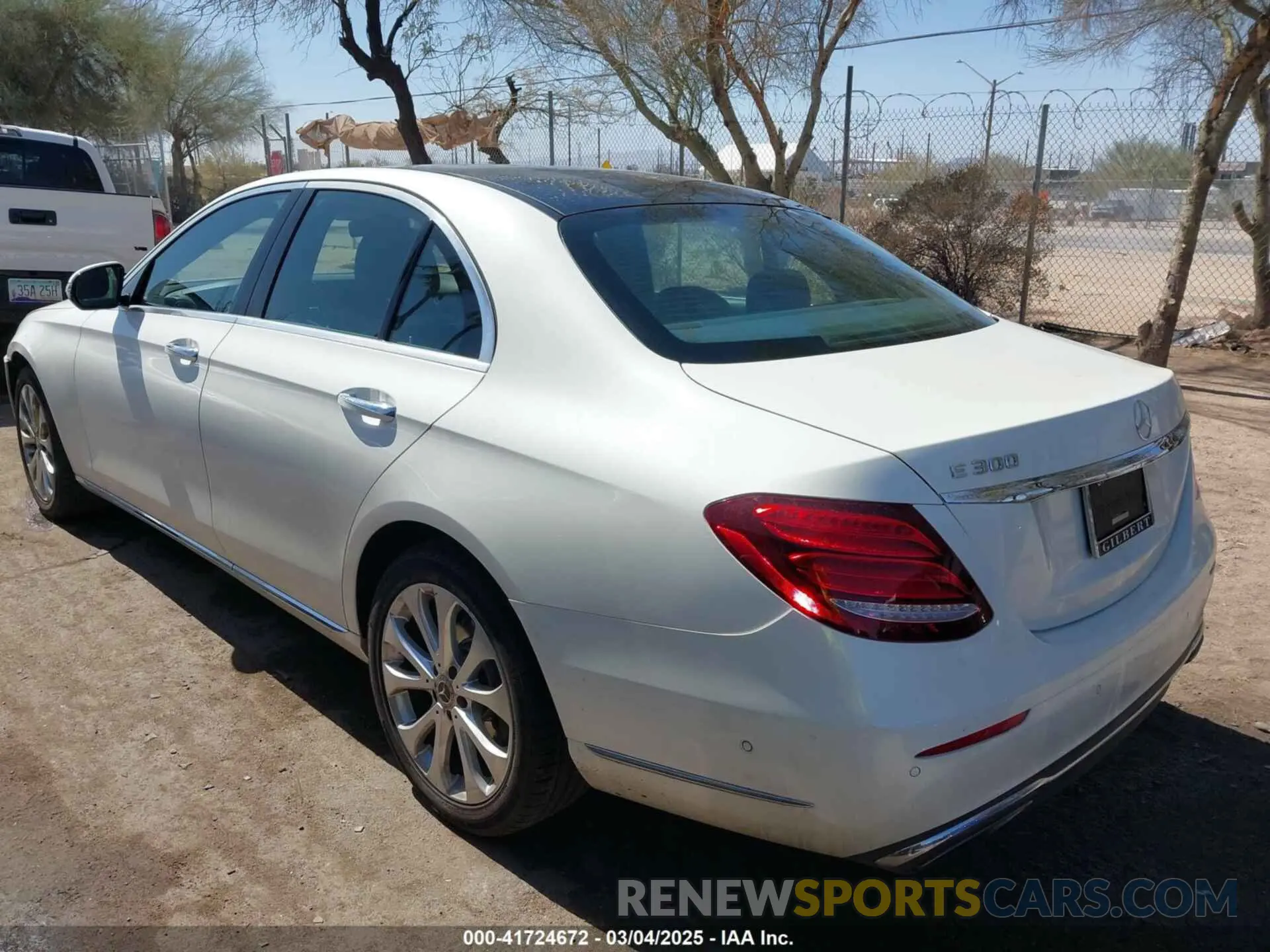 3 fotografías del automóvil dañado WDDZF4JBXKA597397 MERCEDES-BENZ E 300 2019