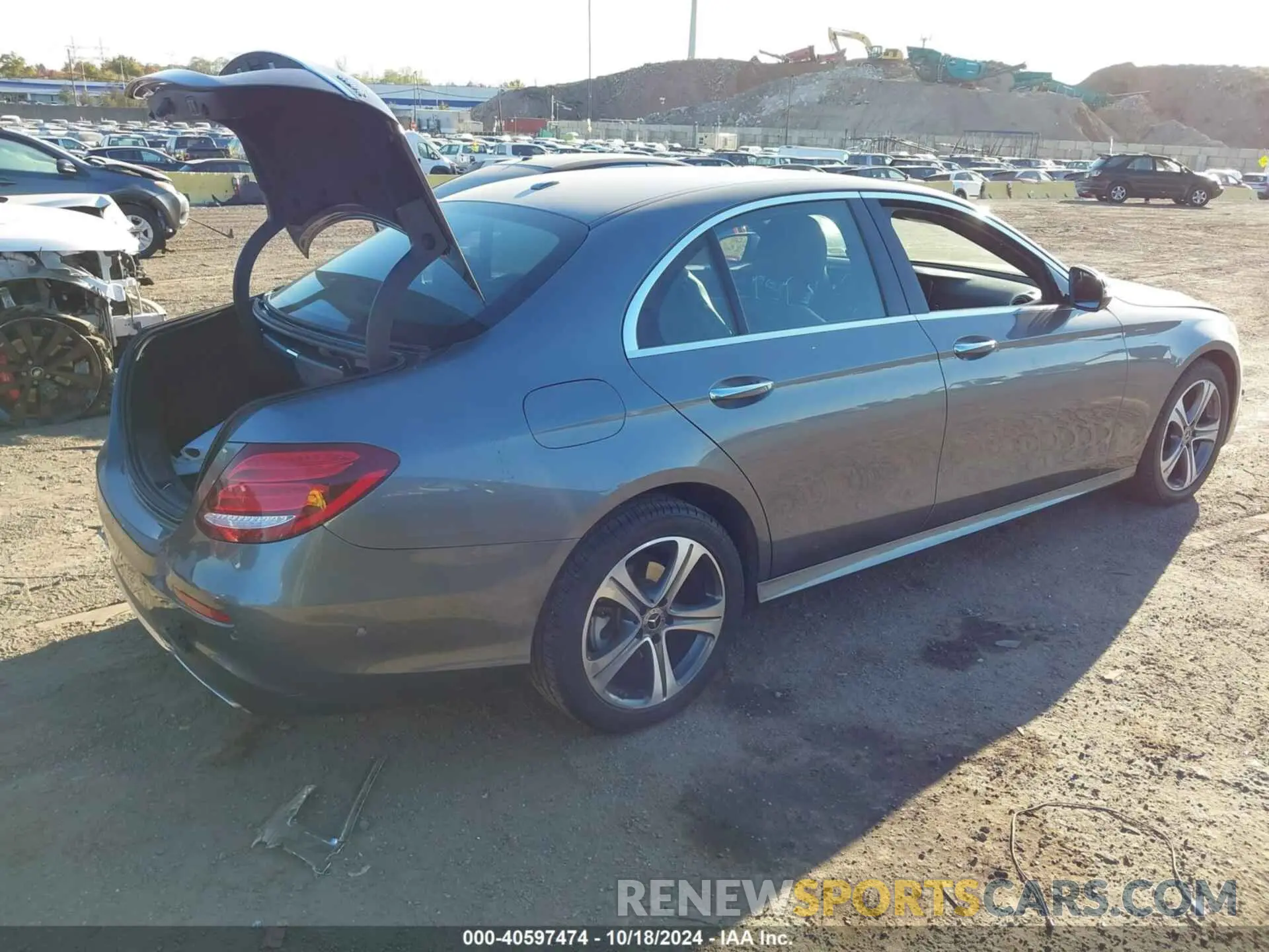 4 fotografías del automóvil dañado WDDZF4KB0KA512713 MERCEDES-BENZ E 300 2019