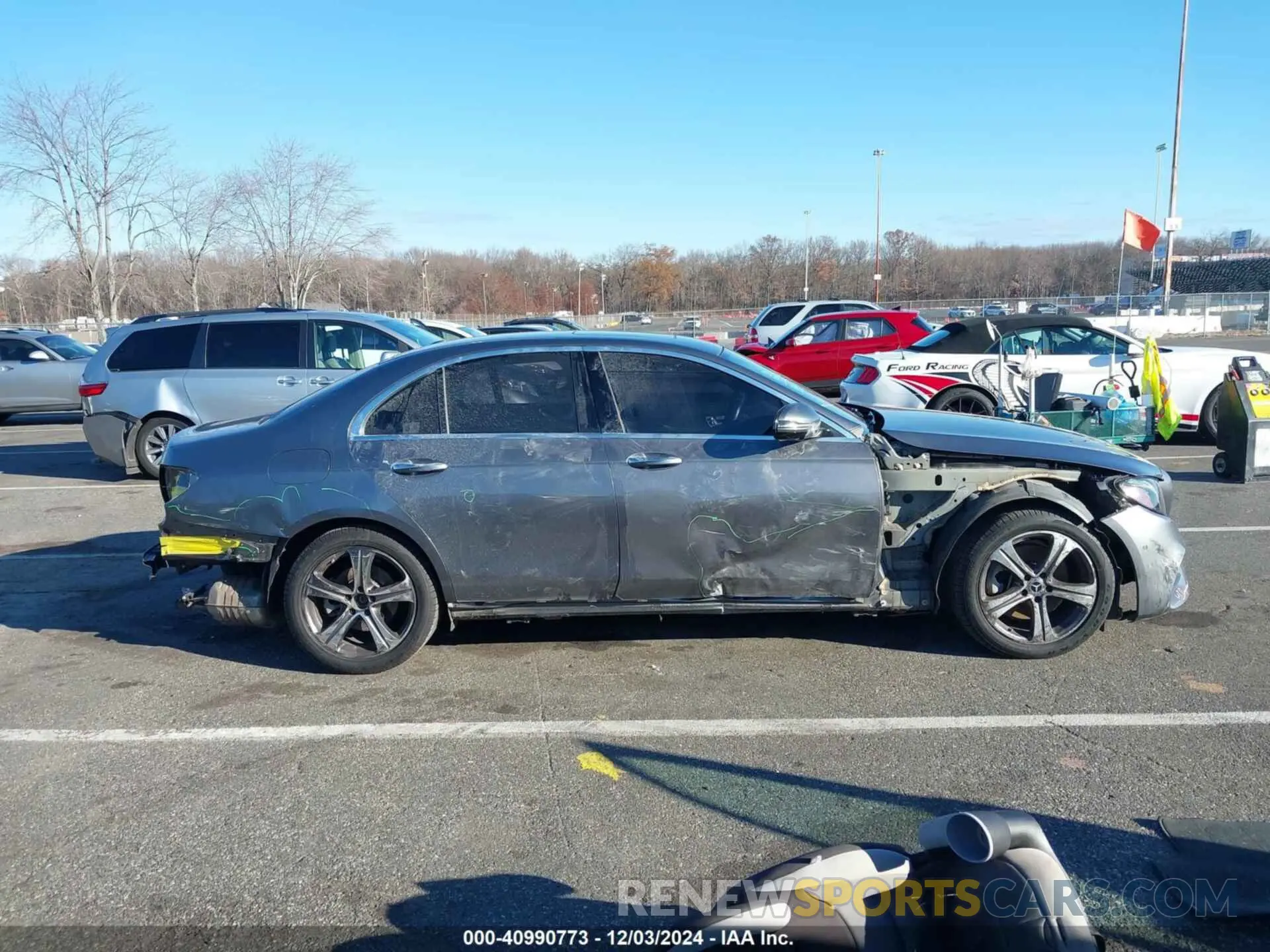 13 fotografías del automóvil dañado WDDZF4KB0KA533304 MERCEDES-BENZ E 300 2019