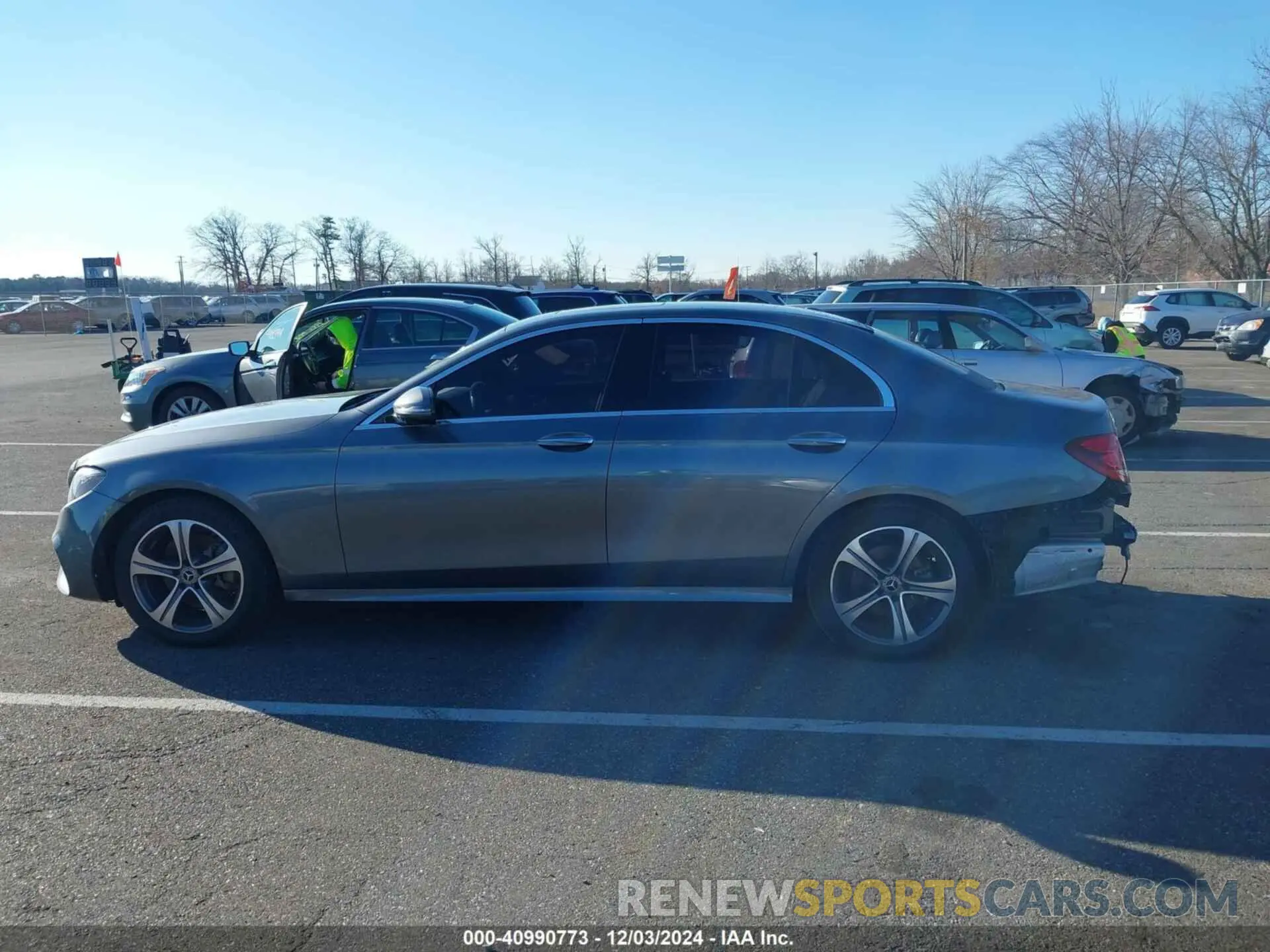14 fotografías del automóvil dañado WDDZF4KB0KA533304 MERCEDES-BENZ E 300 2019