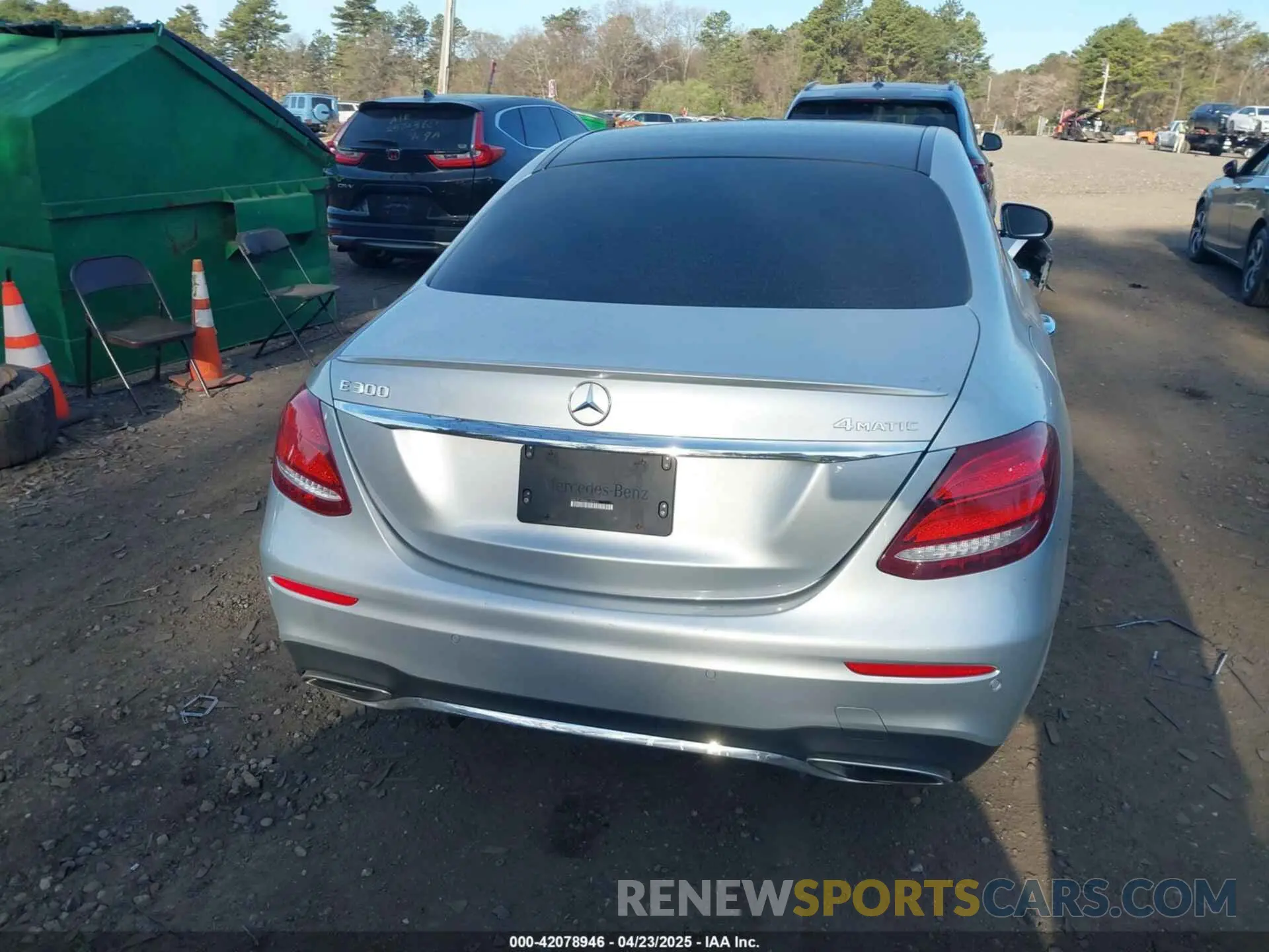 15 fotografías del automóvil dañado WDDZF4KB0KA588433 MERCEDES-BENZ E 300 2019