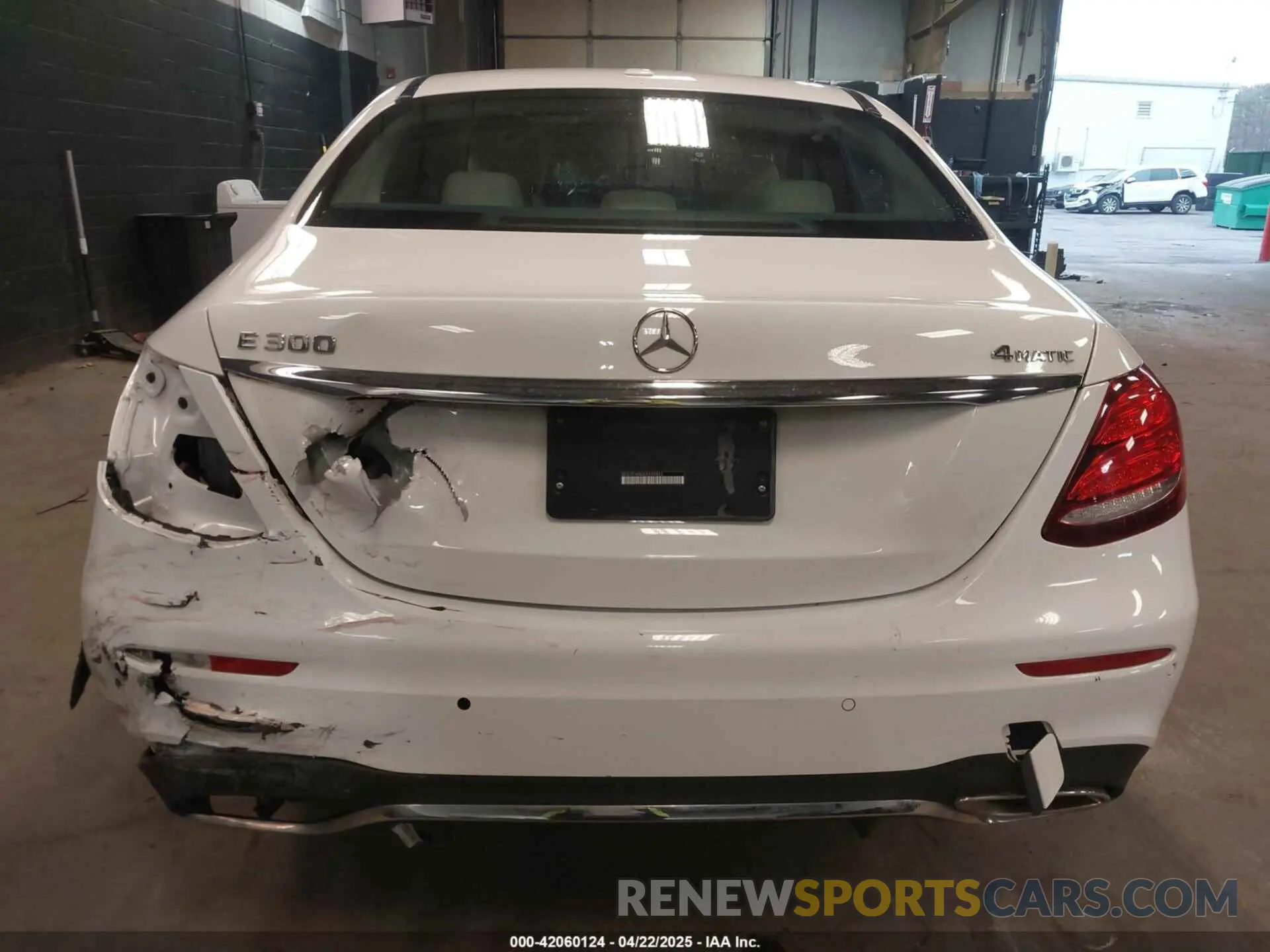 16 fotografías del automóvil dañado WDDZF4KB0KA595852 MERCEDES-BENZ E 300 2019