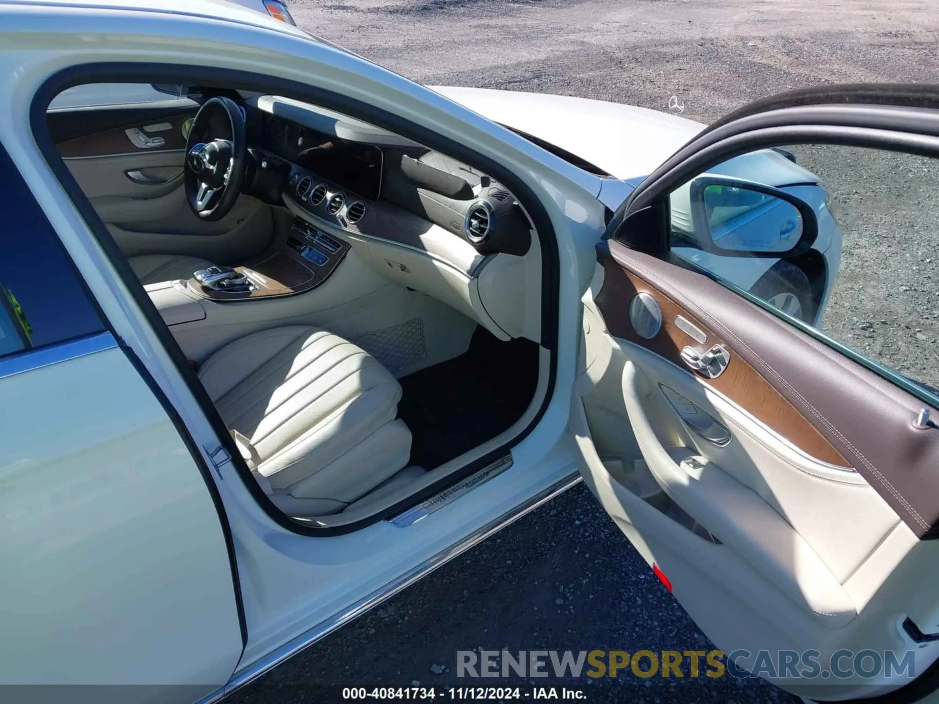5 fotografías del automóvil dañado WDDZF4KB1KA512591 MERCEDES-BENZ E 300 2019