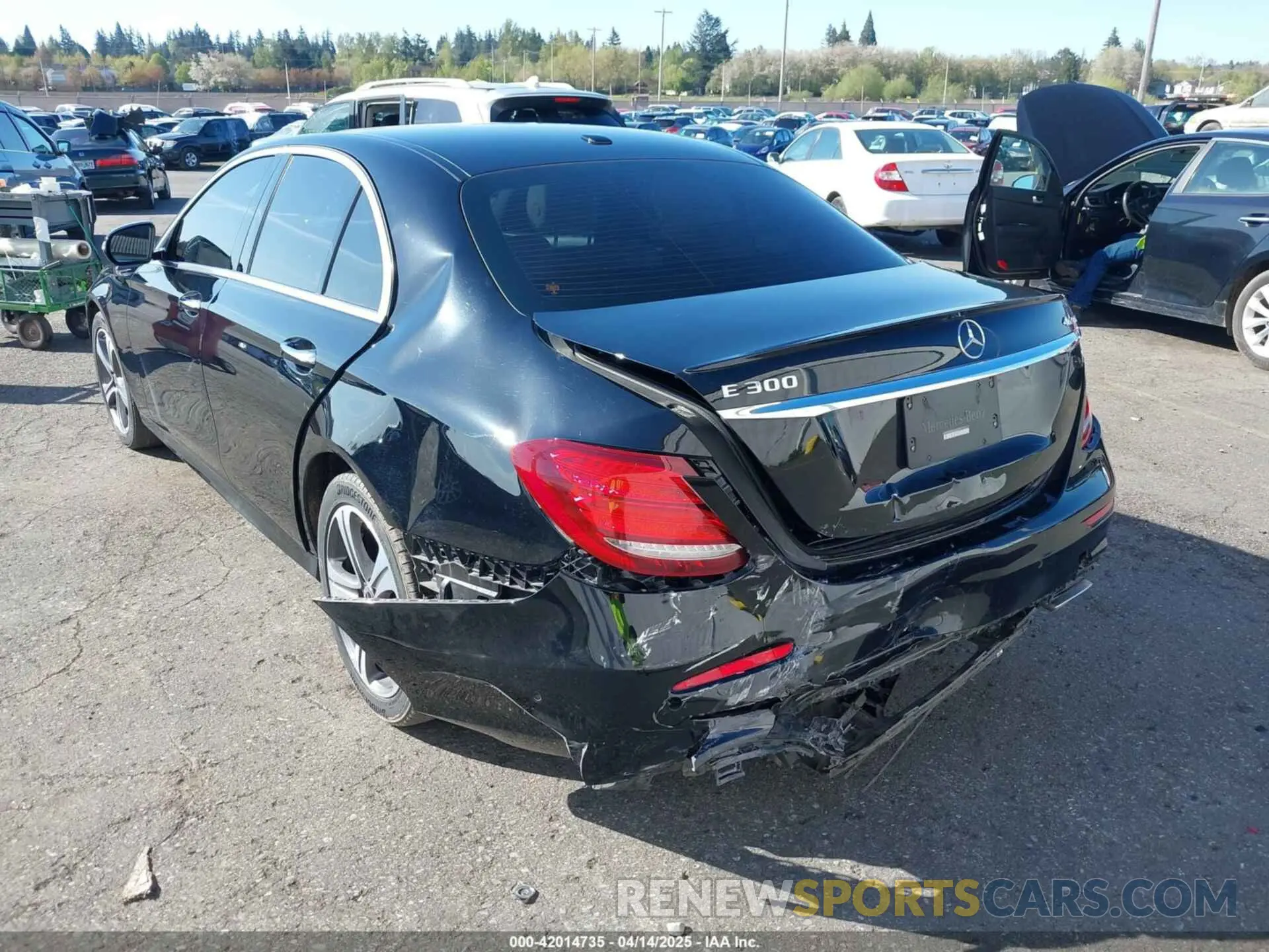 6 fotografías del automóvil dañado WDDZF4KB1KA522389 MERCEDES-BENZ E 300 2019