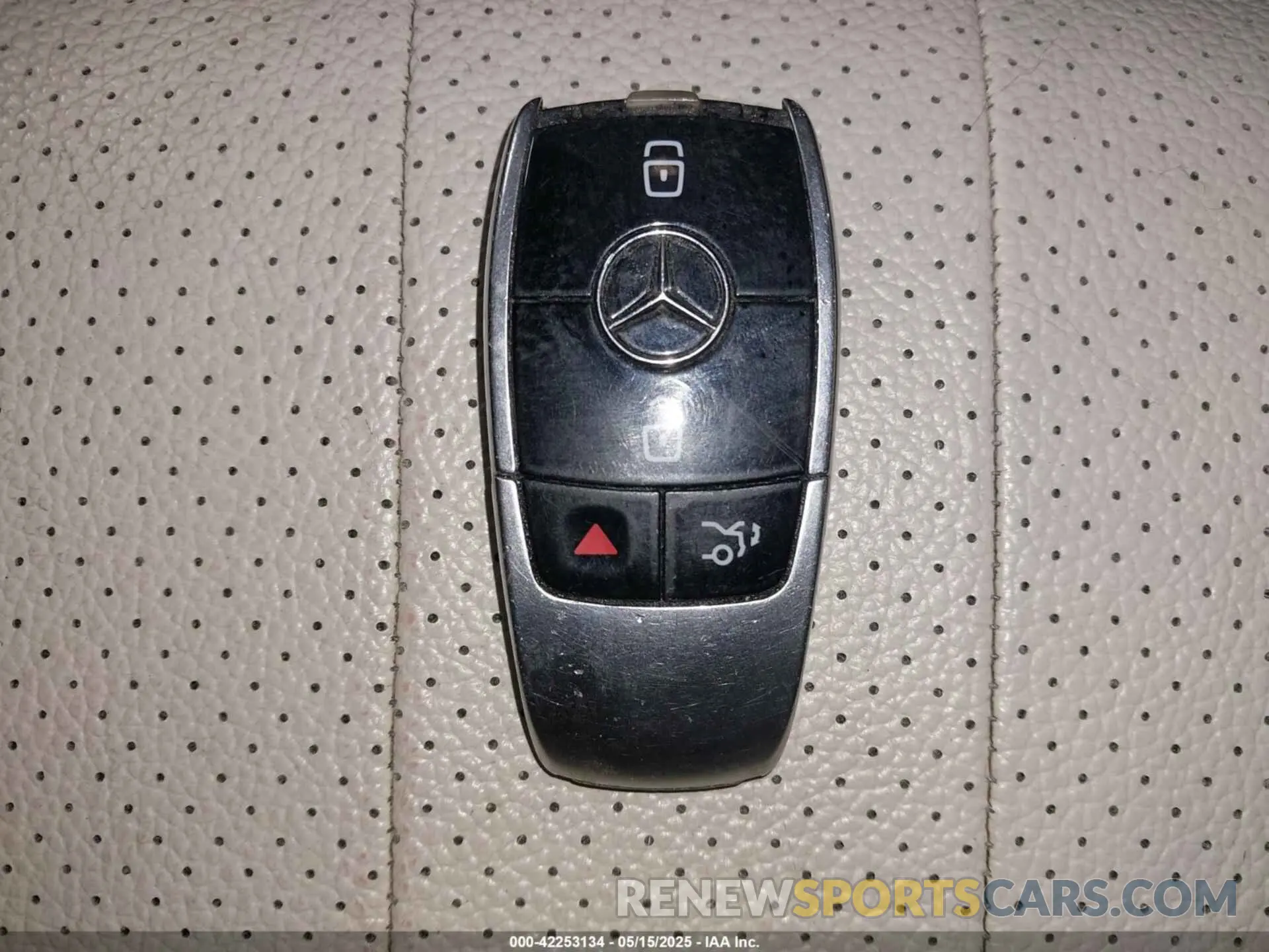 11 fotografías del automóvil dañado WDDZF4KB5KA563057 MERCEDES-BENZ E 300 2019