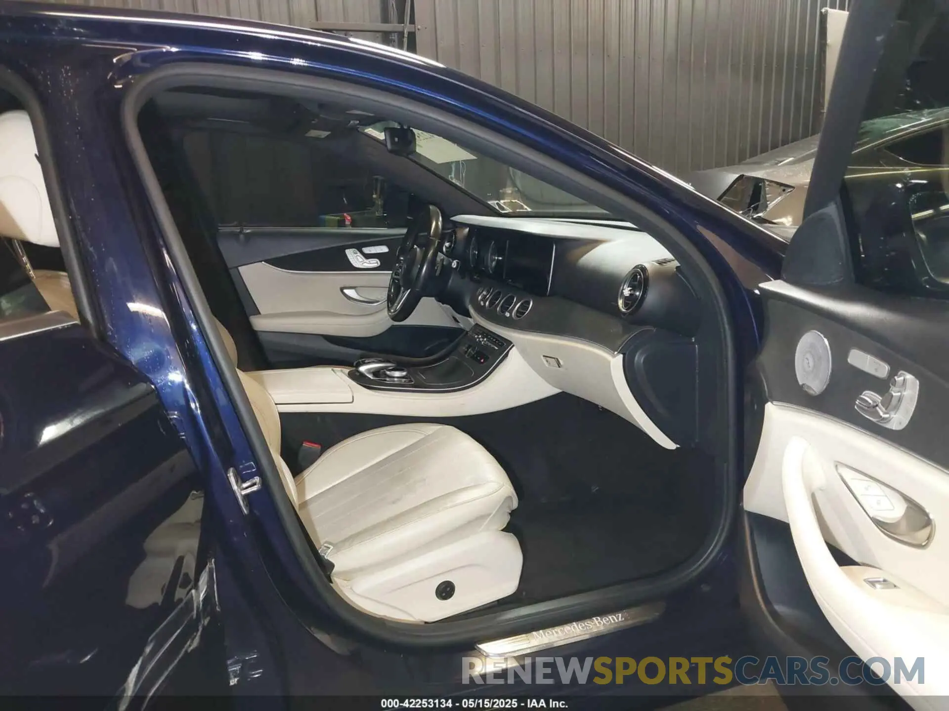 5 fotografías del automóvil dañado WDDZF4KB5KA563057 MERCEDES-BENZ E 300 2019
