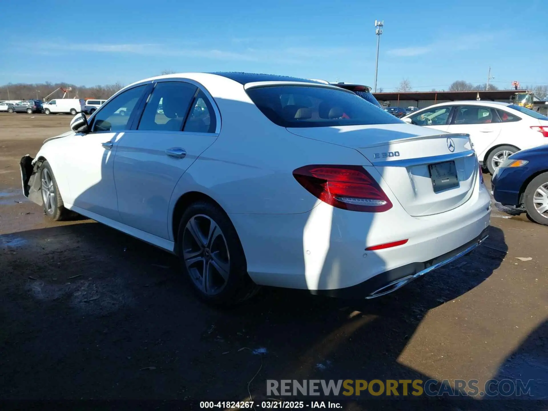 3 fotografías del automóvil dañado WDDZF4KB7KA544039 MERCEDES-BENZ E 300 2019