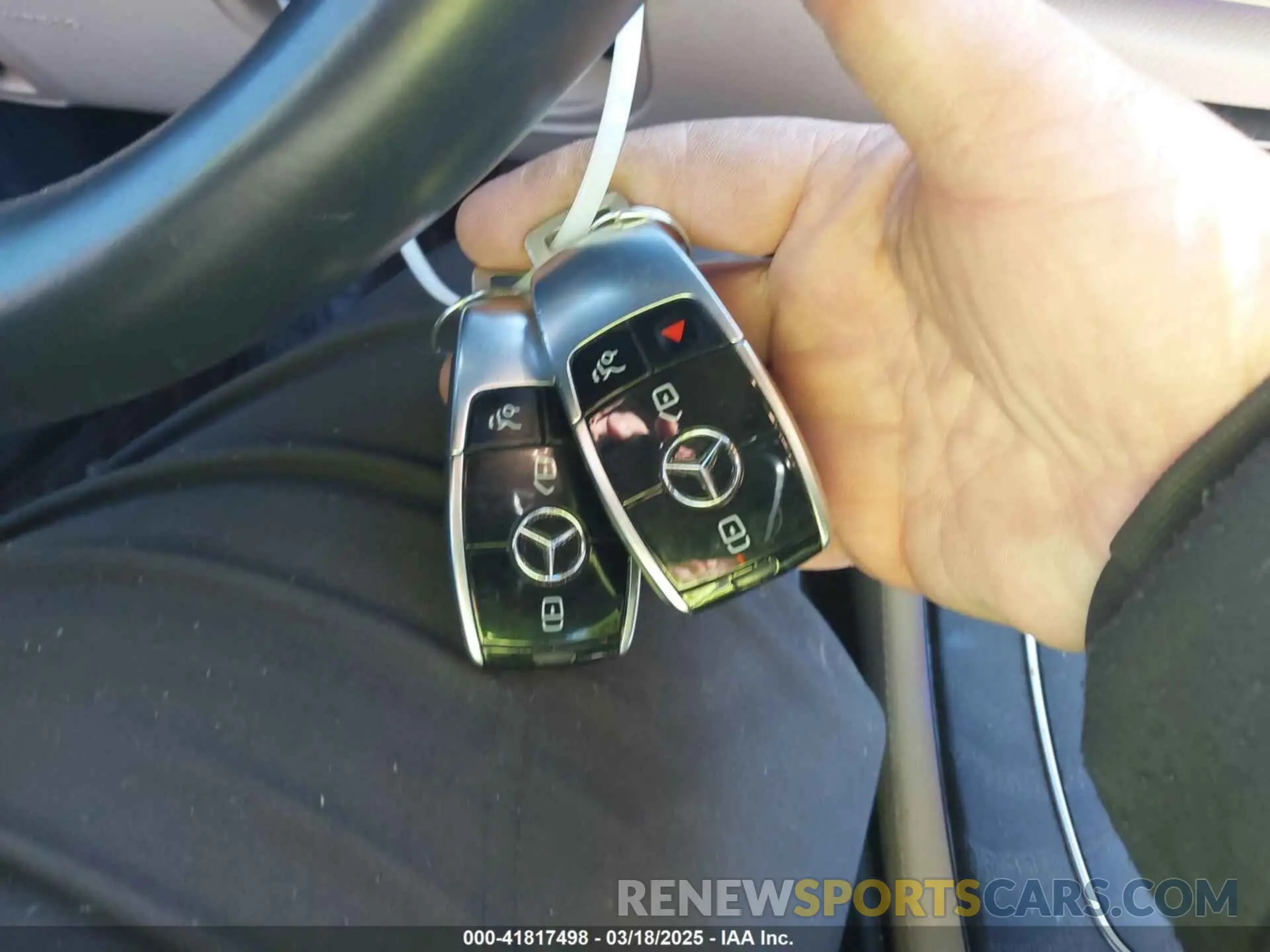 11 fotografías del automóvil dañado WDDZF4KB8KA592634 MERCEDES-BENZ E 300 2019