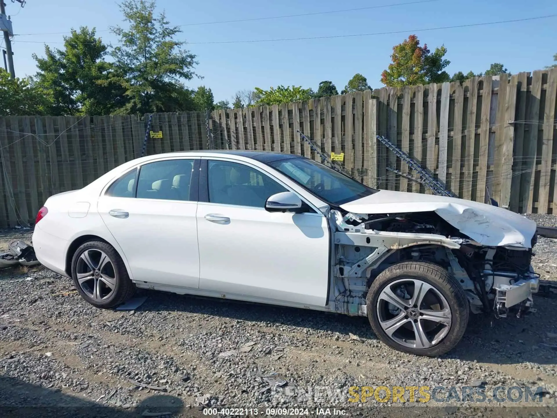 14 fotografías del automóvil dañado WDDZF4KBXKA570005 MERCEDES-BENZ E 300 2019