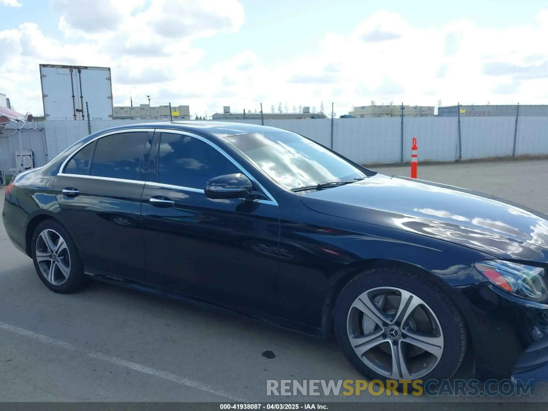 12 fotografías del automóvil dañado W1KZF8DB5LA810132 MERCEDES-BENZ E 350 2020