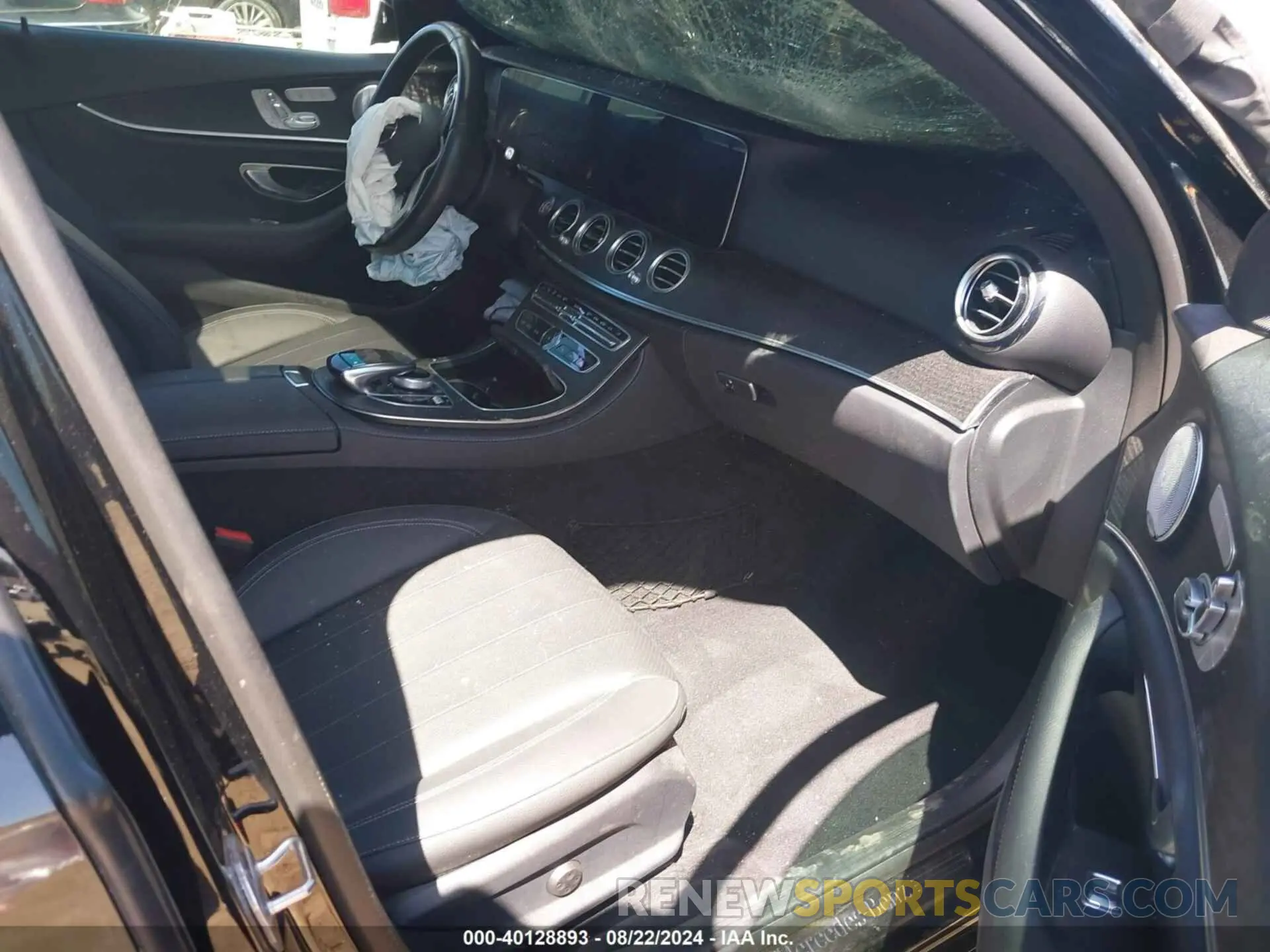 5 fotografías del automóvil dañado W1KZF8DB6LA835475 MERCEDES-BENZ E 350 2020