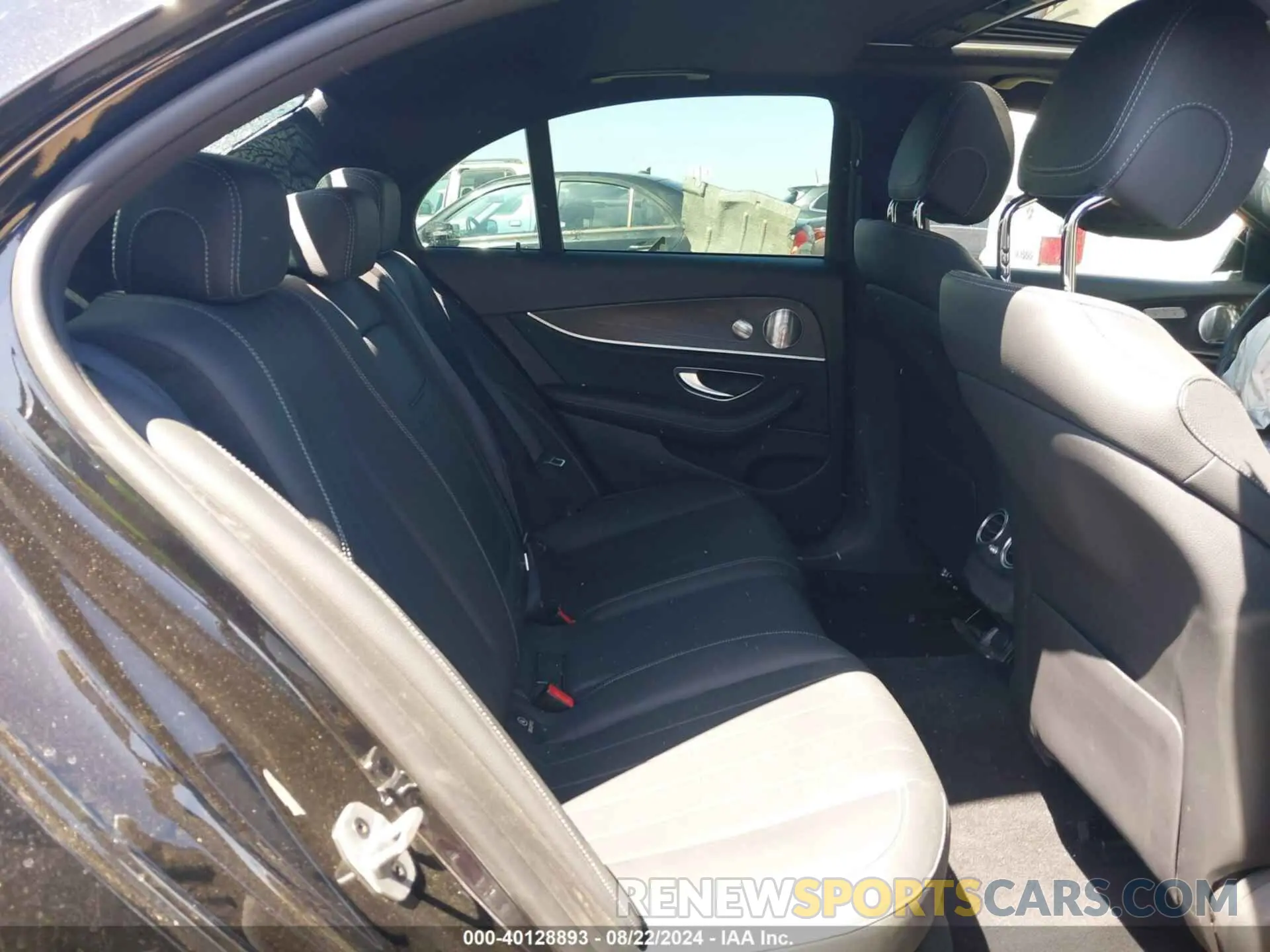 8 fotografías del automóvil dañado W1KZF8DB6LA835475 MERCEDES-BENZ E 350 2020