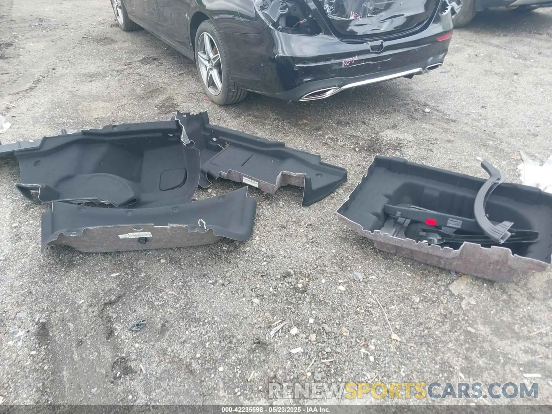 12 fotografías del automóvil dañado W1KZF8EB3LA822200 MERCEDES-BENZ E 350 2020