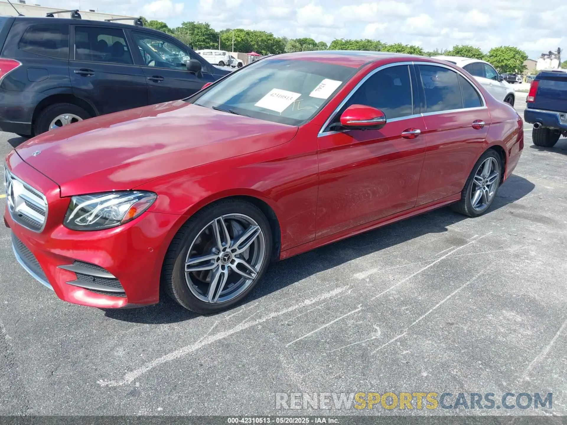 2 fotografías del automóvil dañado WDDZF8DB1LA747787 MERCEDES-BENZ E 350 2020