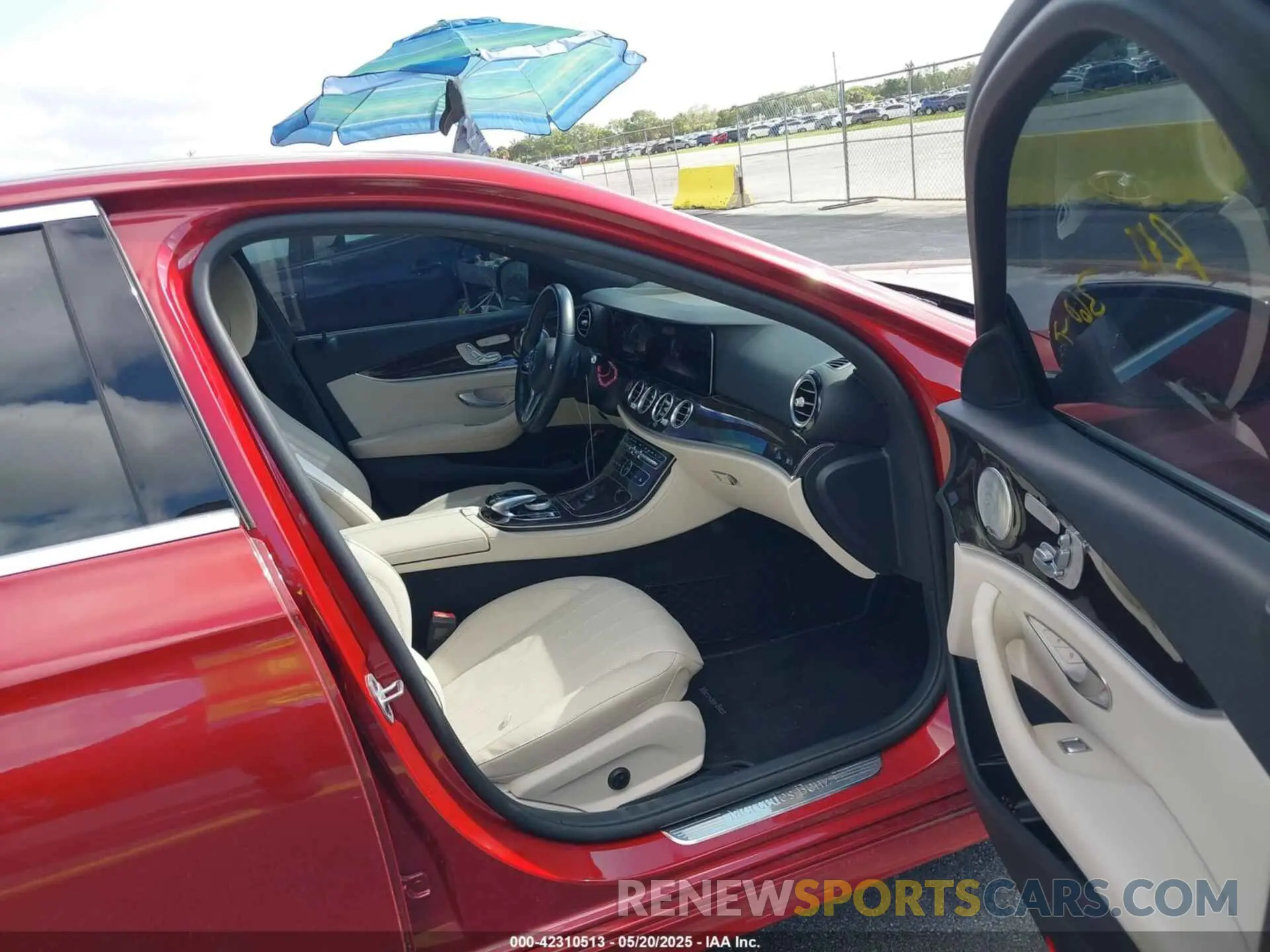 5 fotografías del automóvil dañado WDDZF8DB1LA747787 MERCEDES-BENZ E 350 2020