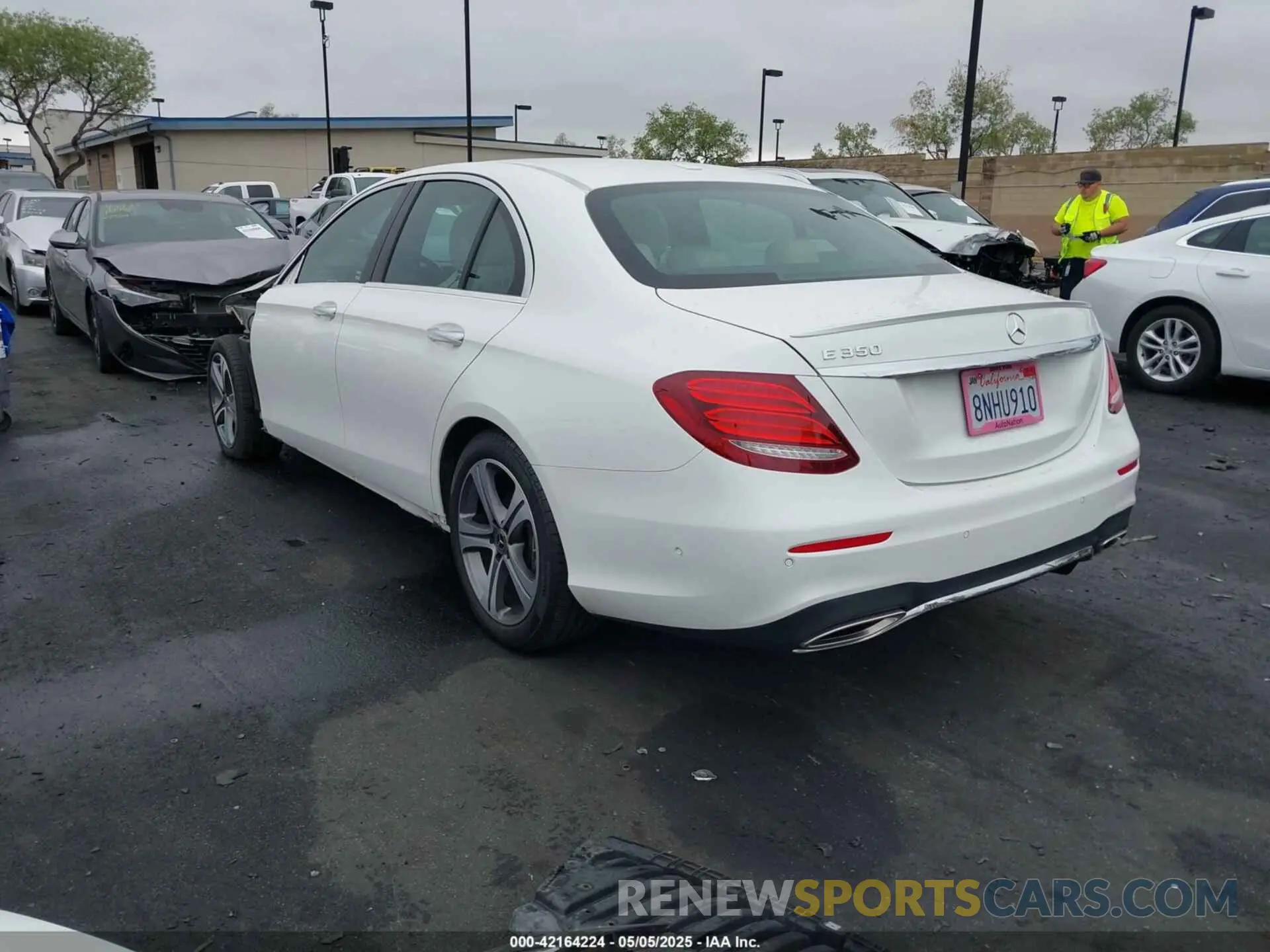 3 fotografías del automóvil dañado WDDZF8DB4LA745452 MERCEDES-BENZ E 350 2020