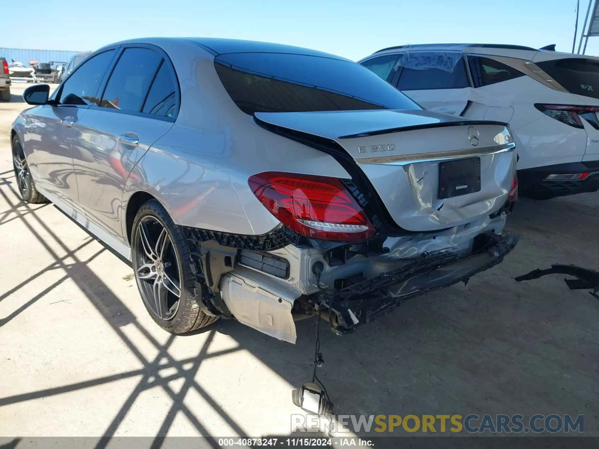 3 fotografías del automóvil dañado WDDZF8DB5LA711049 MERCEDES-BENZ E 350 2020
