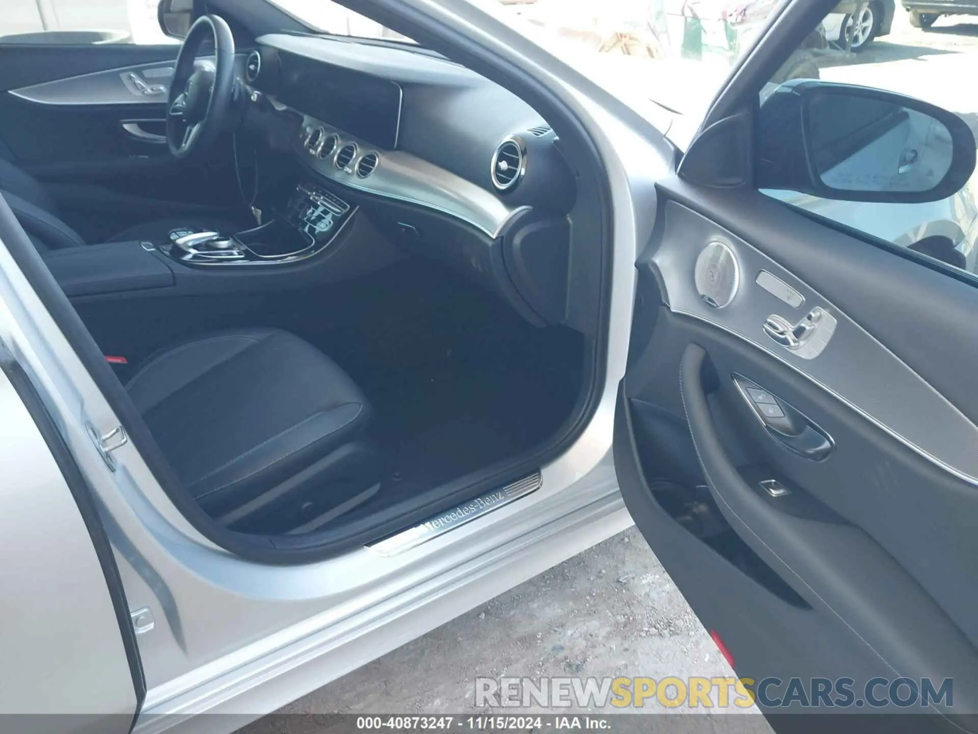 5 fotografías del automóvil dañado WDDZF8DB5LA711049 MERCEDES-BENZ E 350 2020